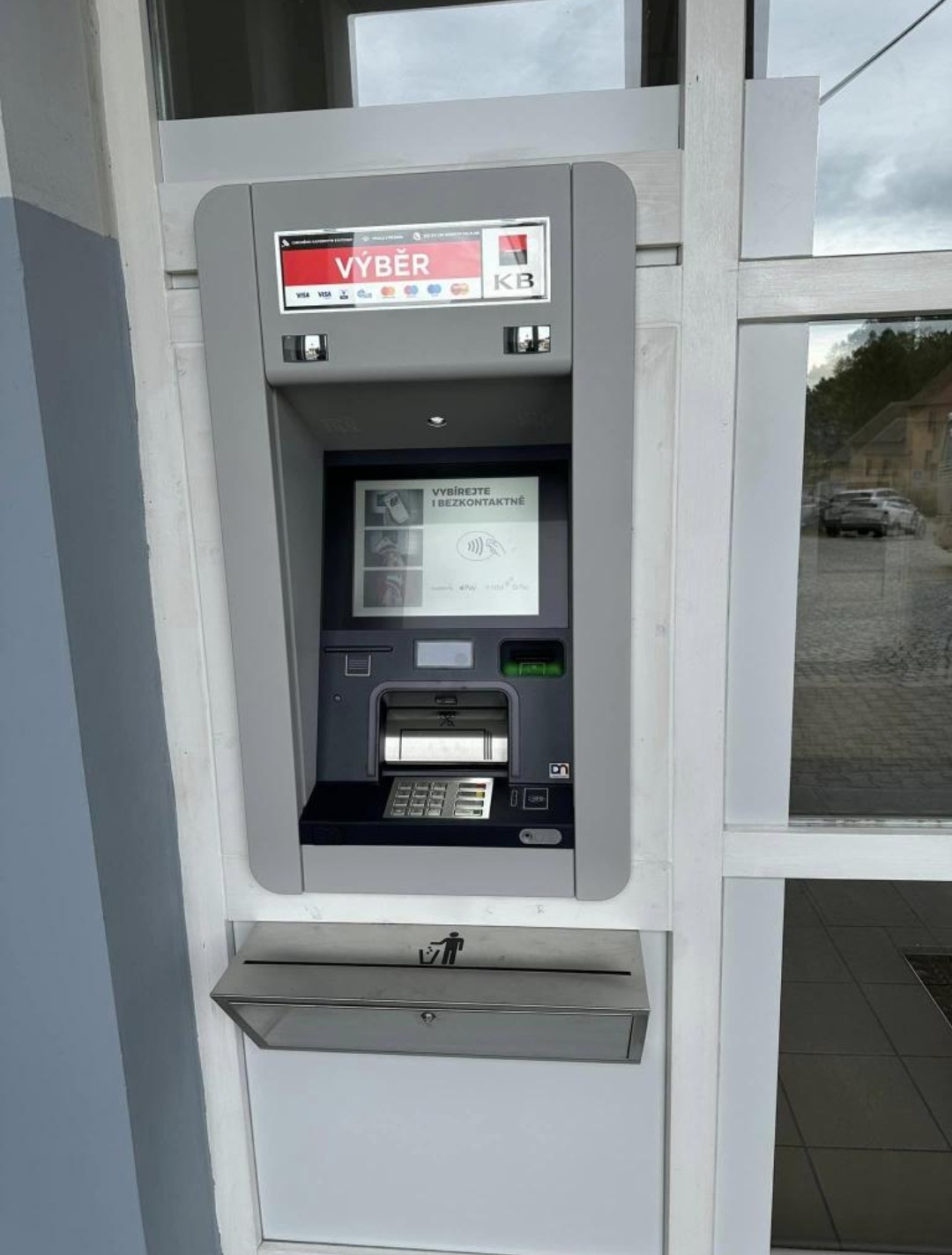 Bankomat Komerční banky foto 3