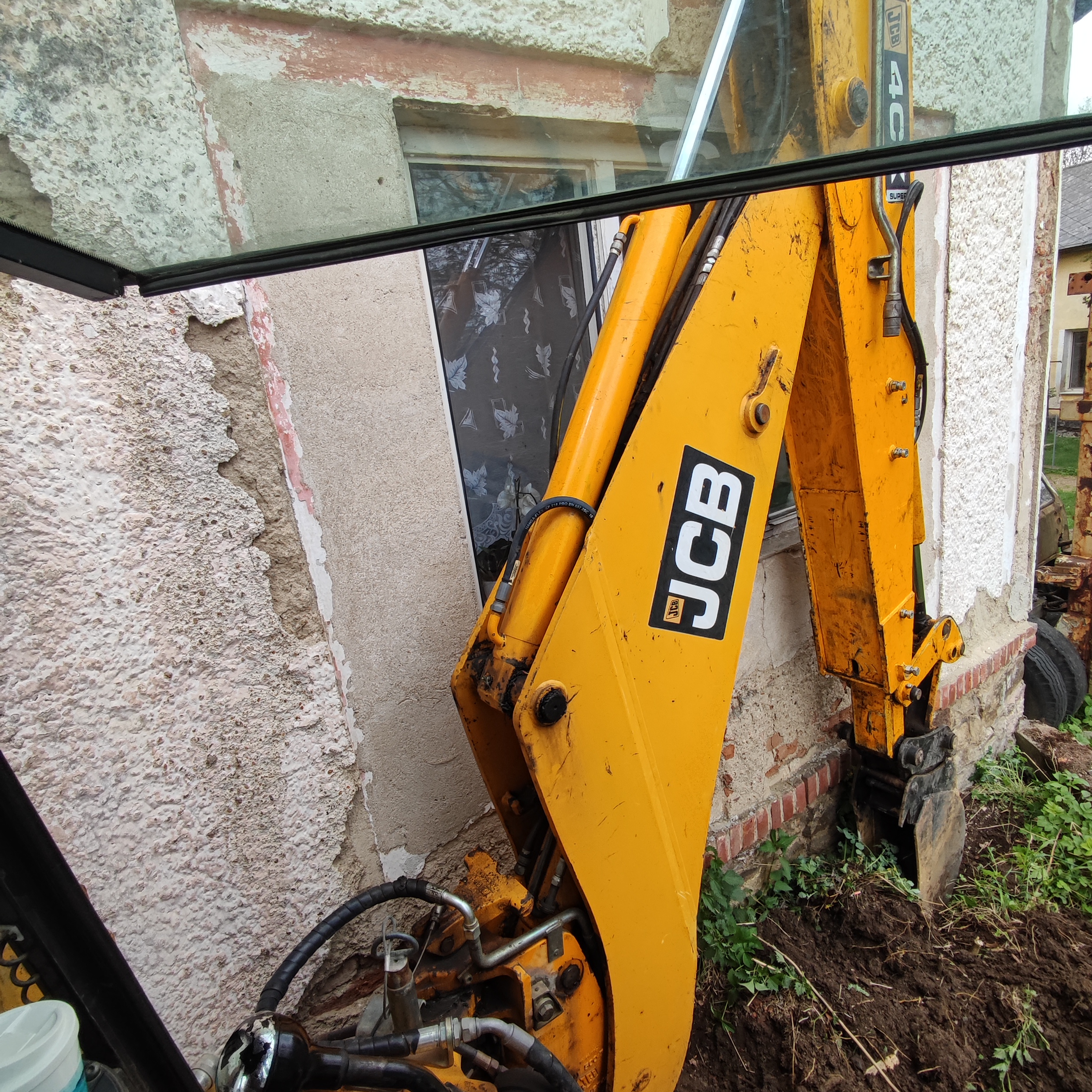 Jiří Bučko - Zemní práce traktorbagrem foto 4