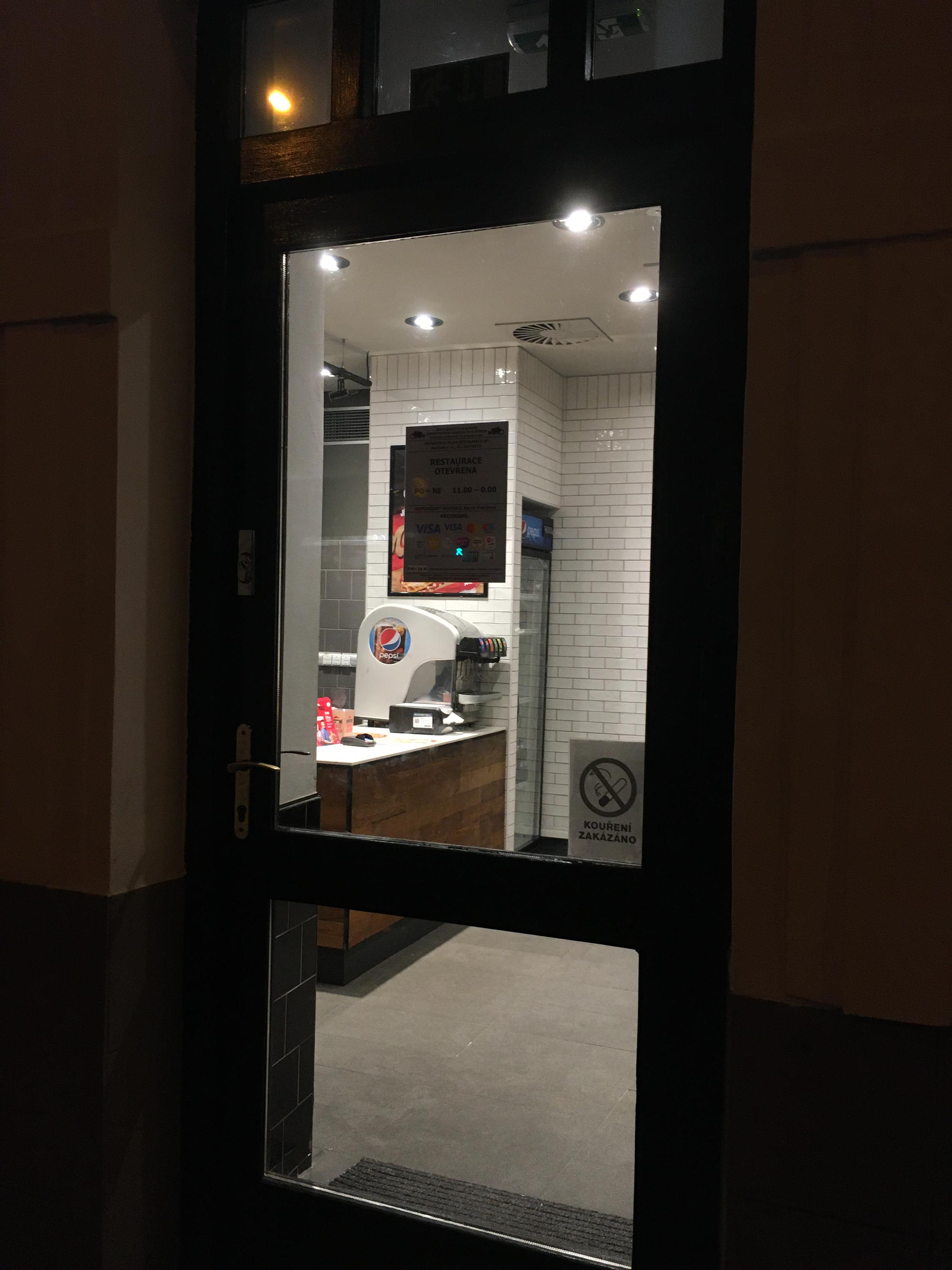 Pizza Hut Klapkova foto 3