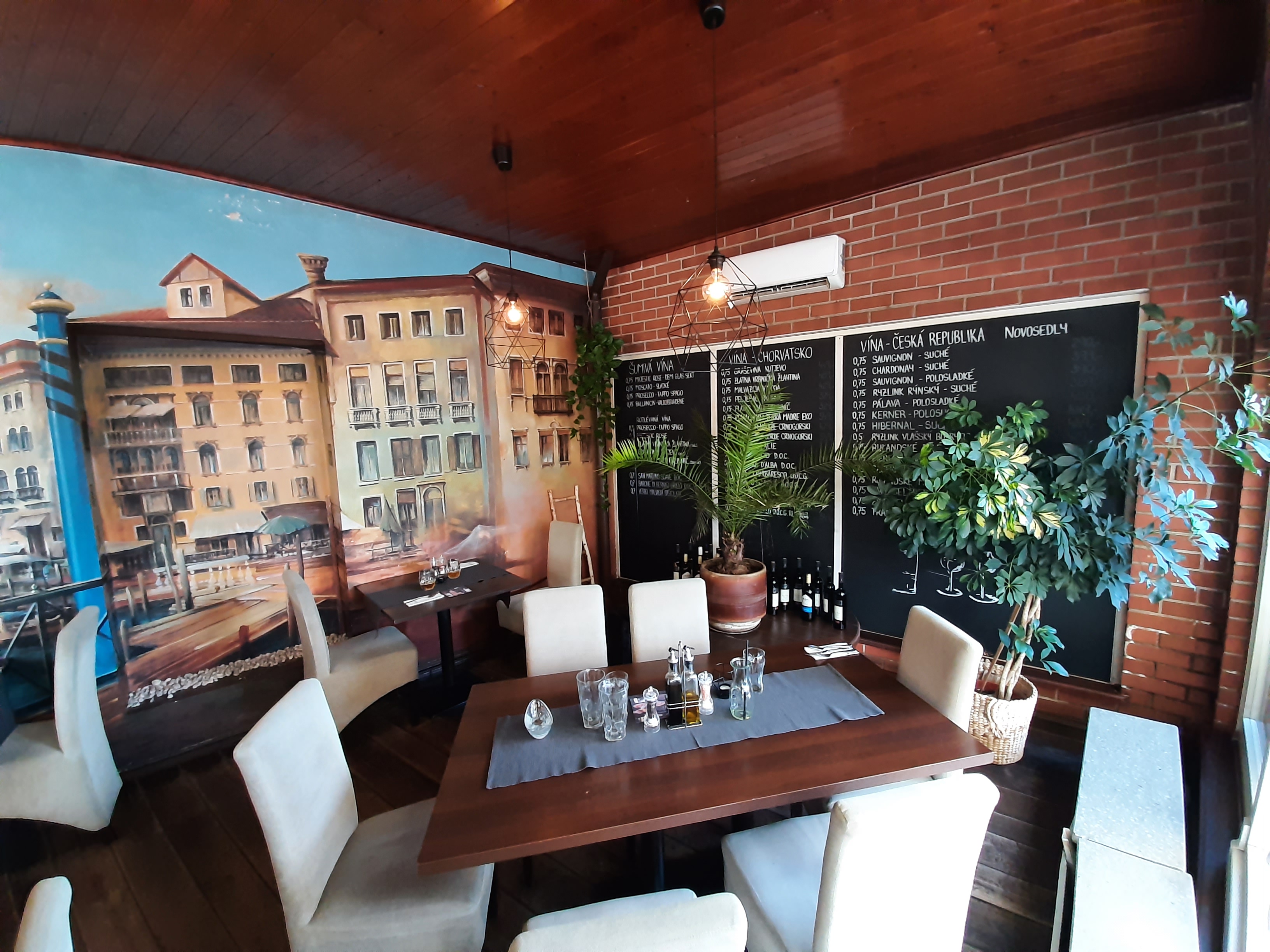 RESTAURANT ADRIA foto 3