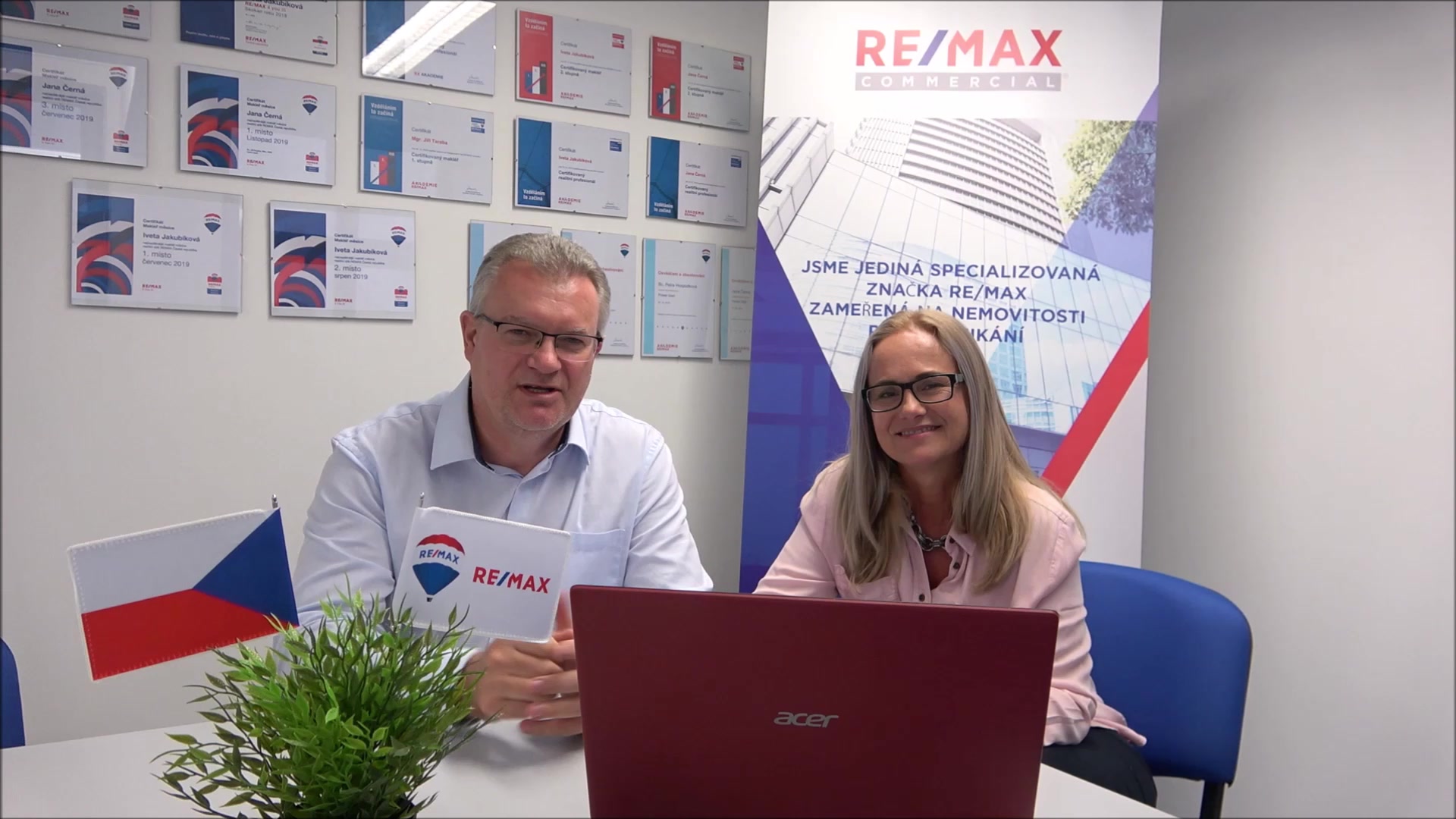 Ing. Jiří Černý a Jana Černá - certifikovaní realitní makléři foto 2 (náhled videa)