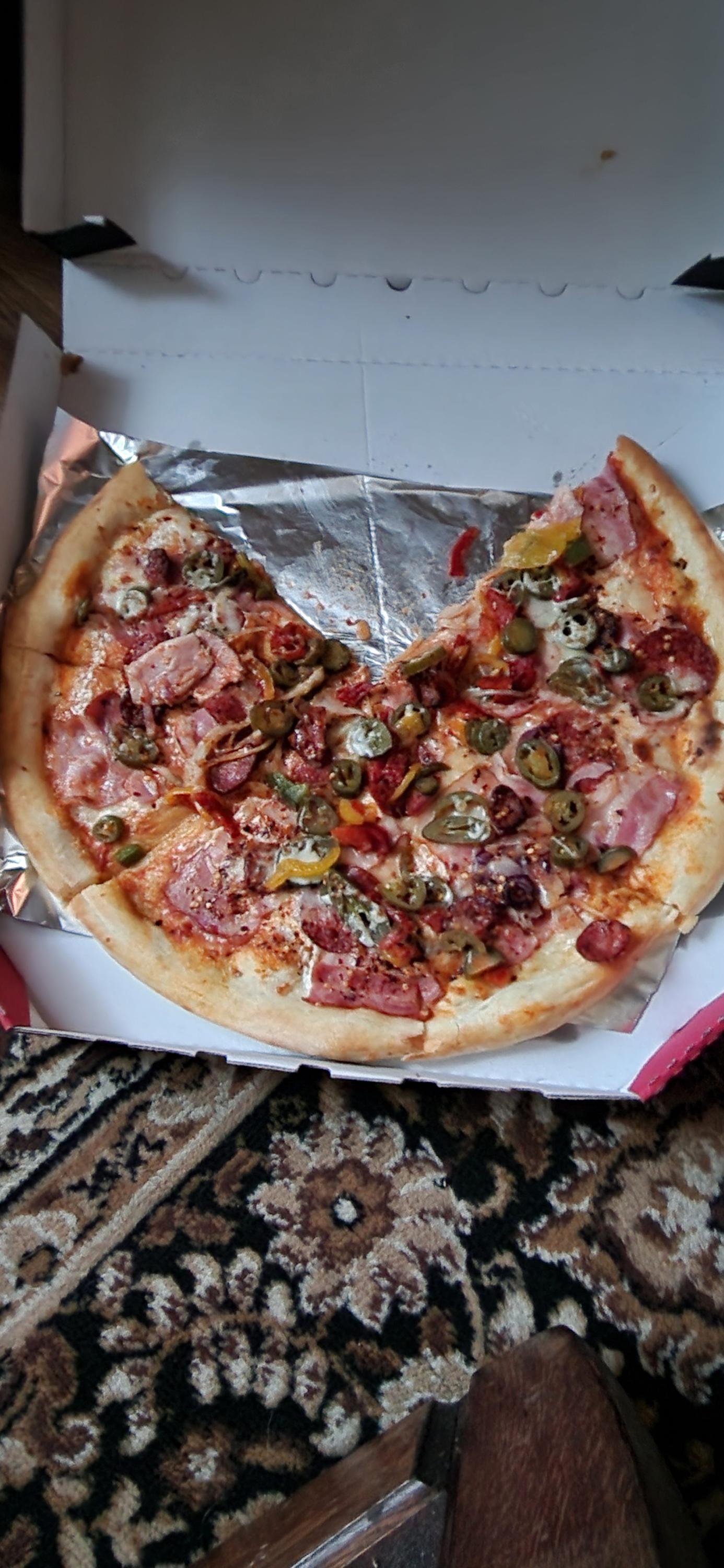 Rud's pizza foto 2