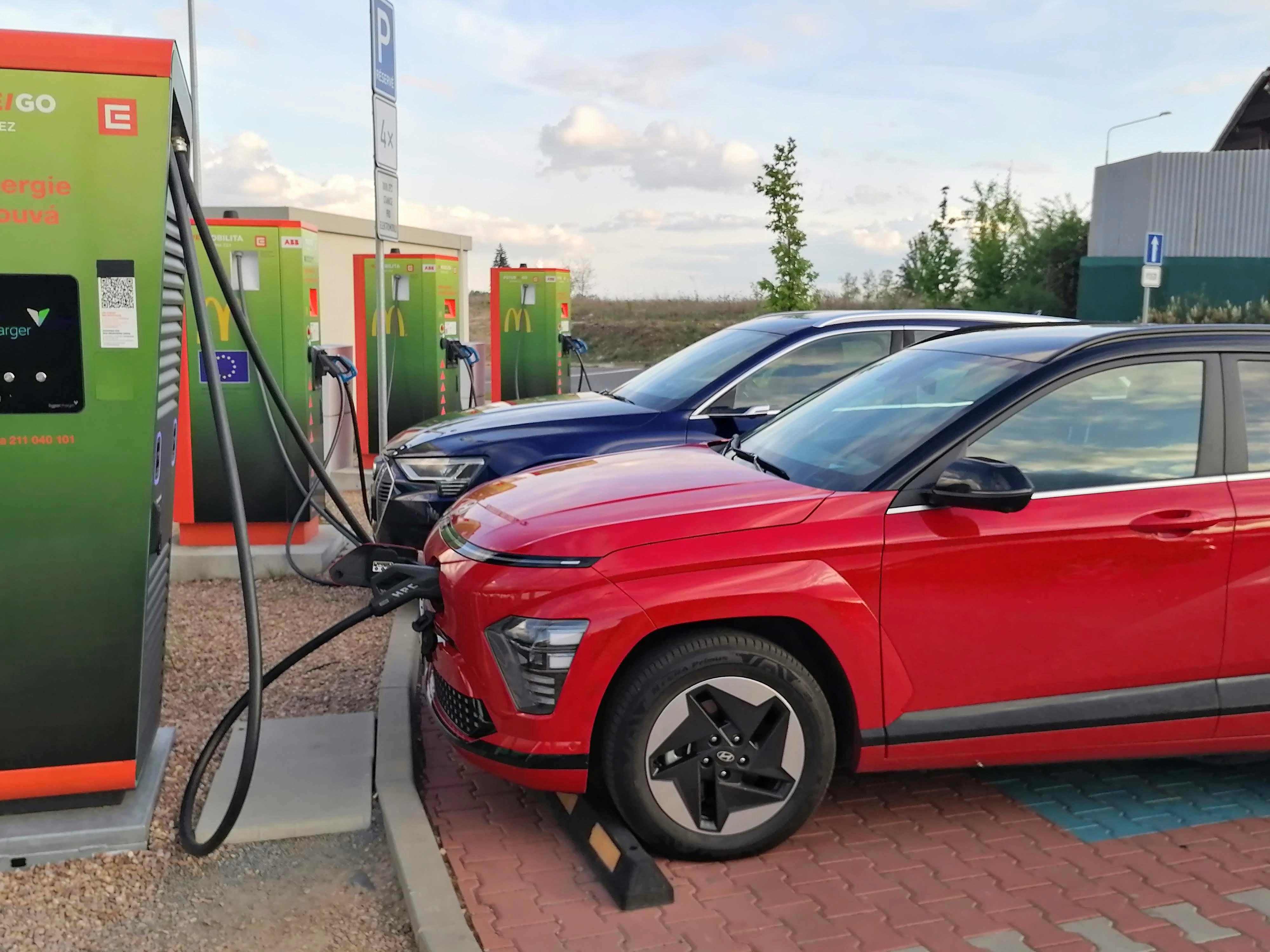 Nabíjecí stanice ČEZ foto 3