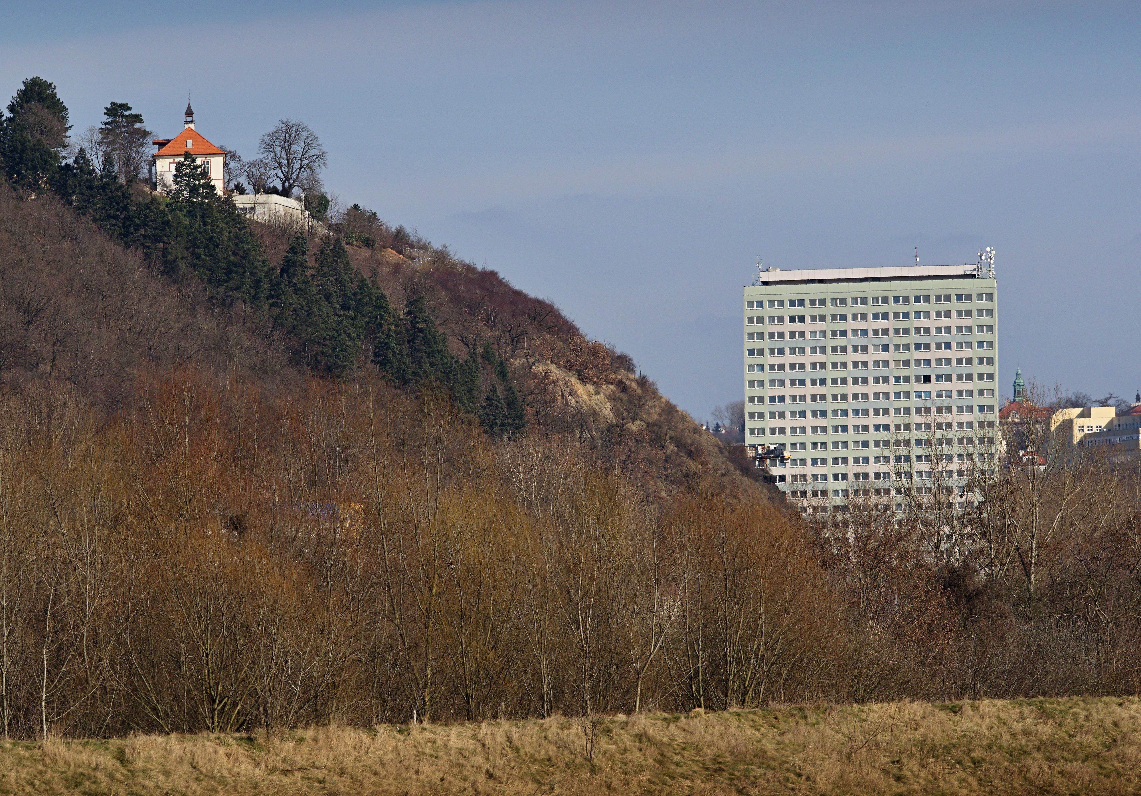 Fakulta humanitních studií – Univerzita Karlova foto 4