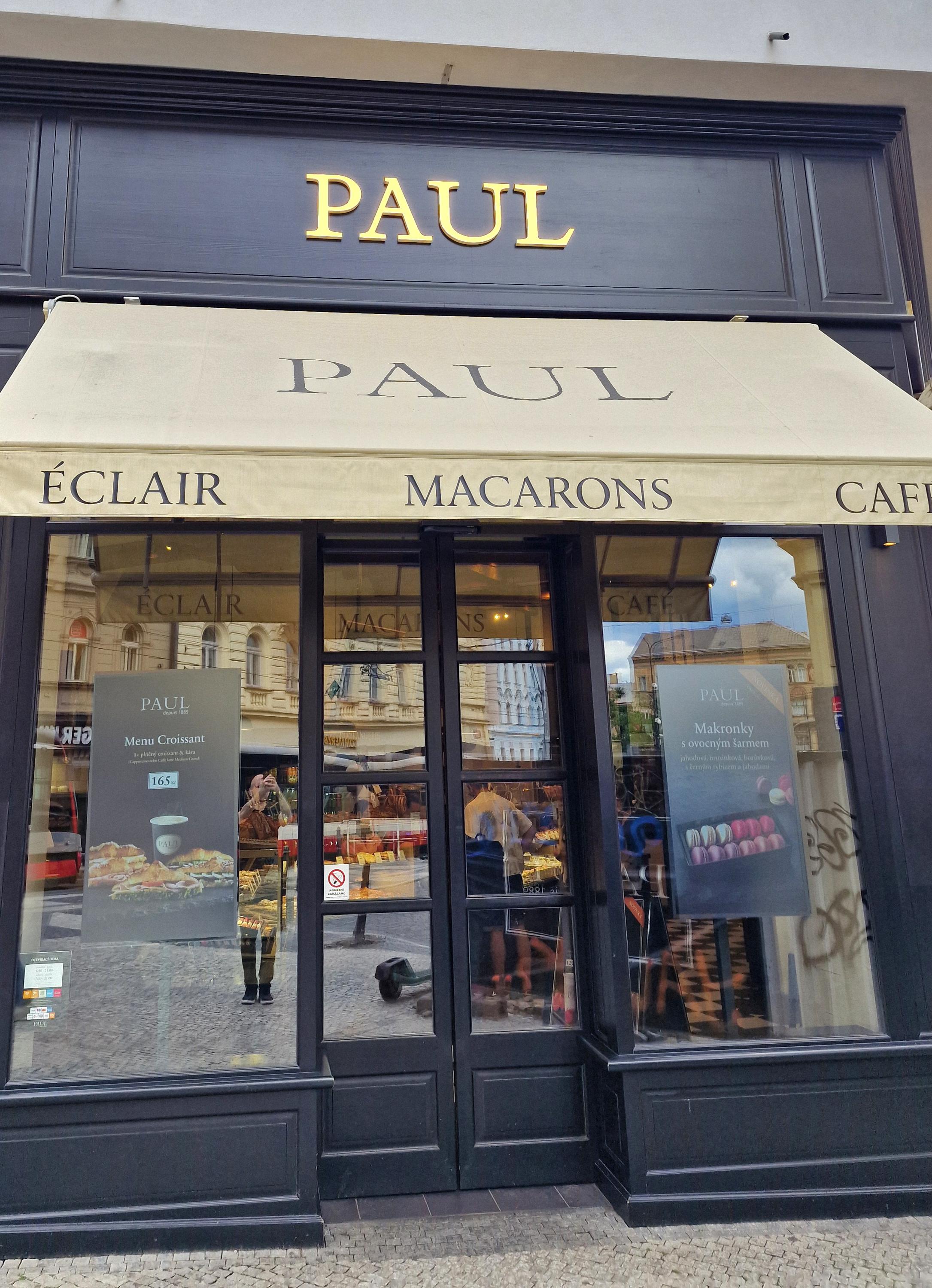 PAUL foto 4