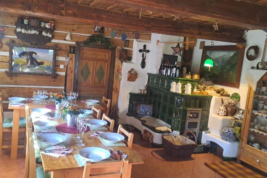 Oslavy, firemní akce v roubence, Pec pod Sněžkou