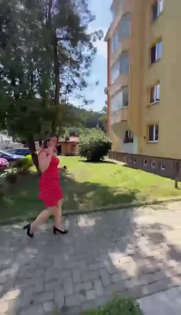 Bc. Veronika Pustějovská Justová - realitní makléřka foto 2 (náhled videa)