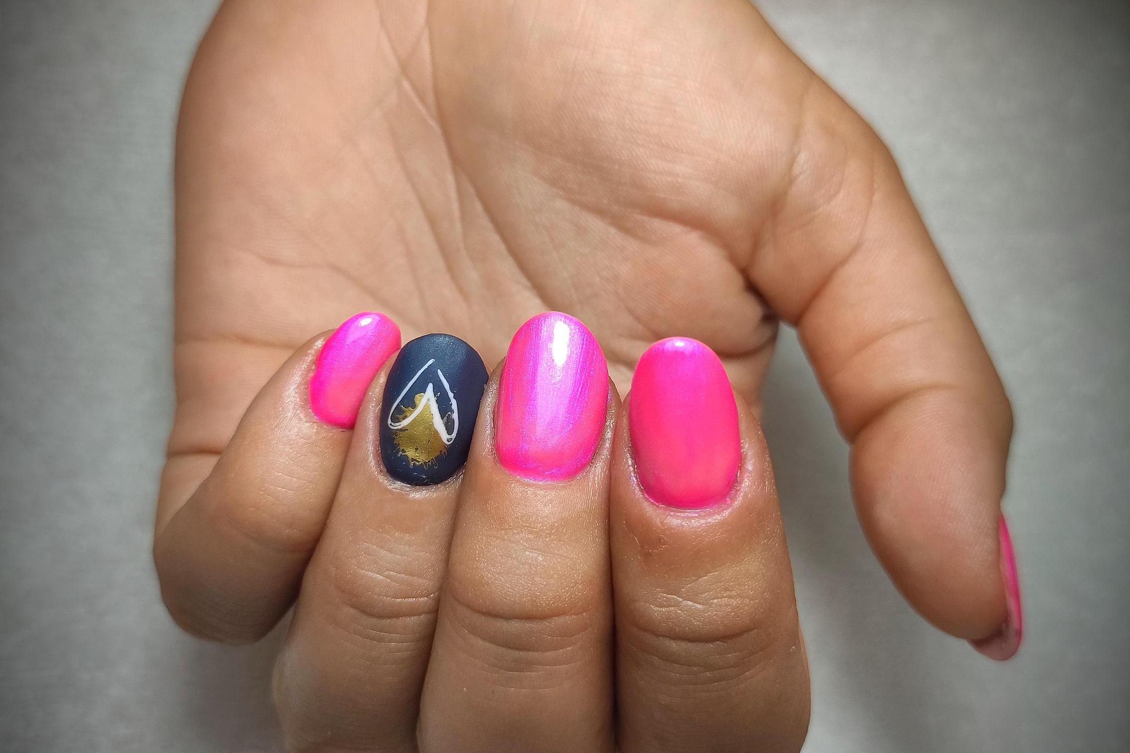 Manikúra Veronika Zemanová