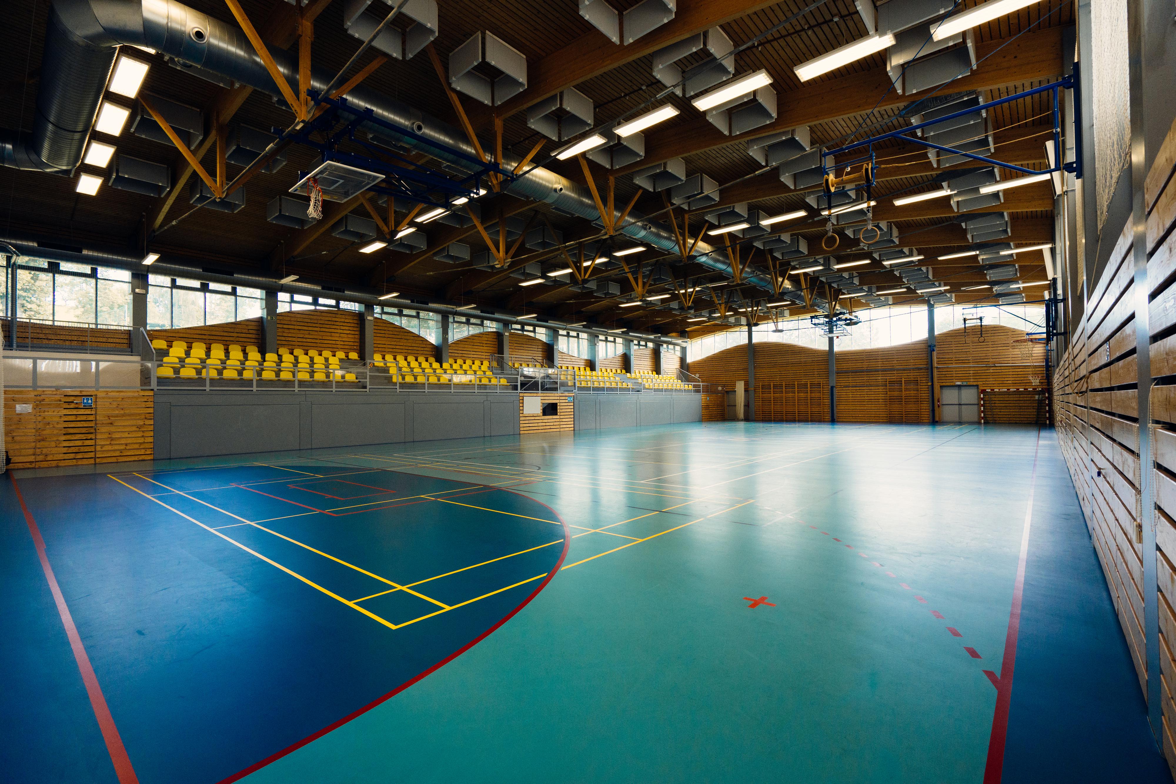 Sportovní hala - Technické služby Města Kašperské Hory foto 3