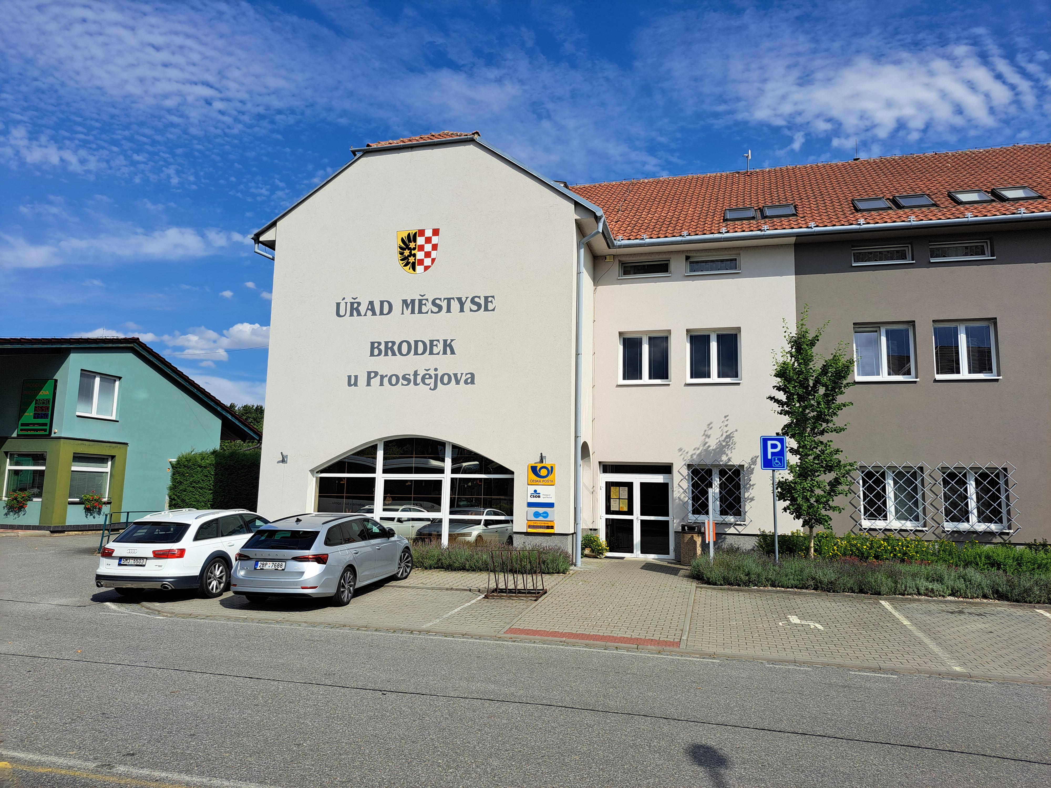Brodek u Prostějova - úřad městyse foto 4