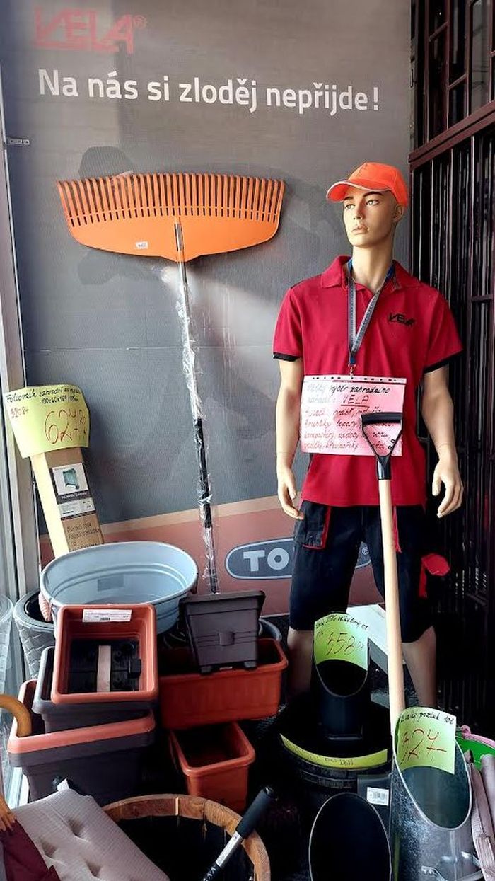 VELA železářství foto 2