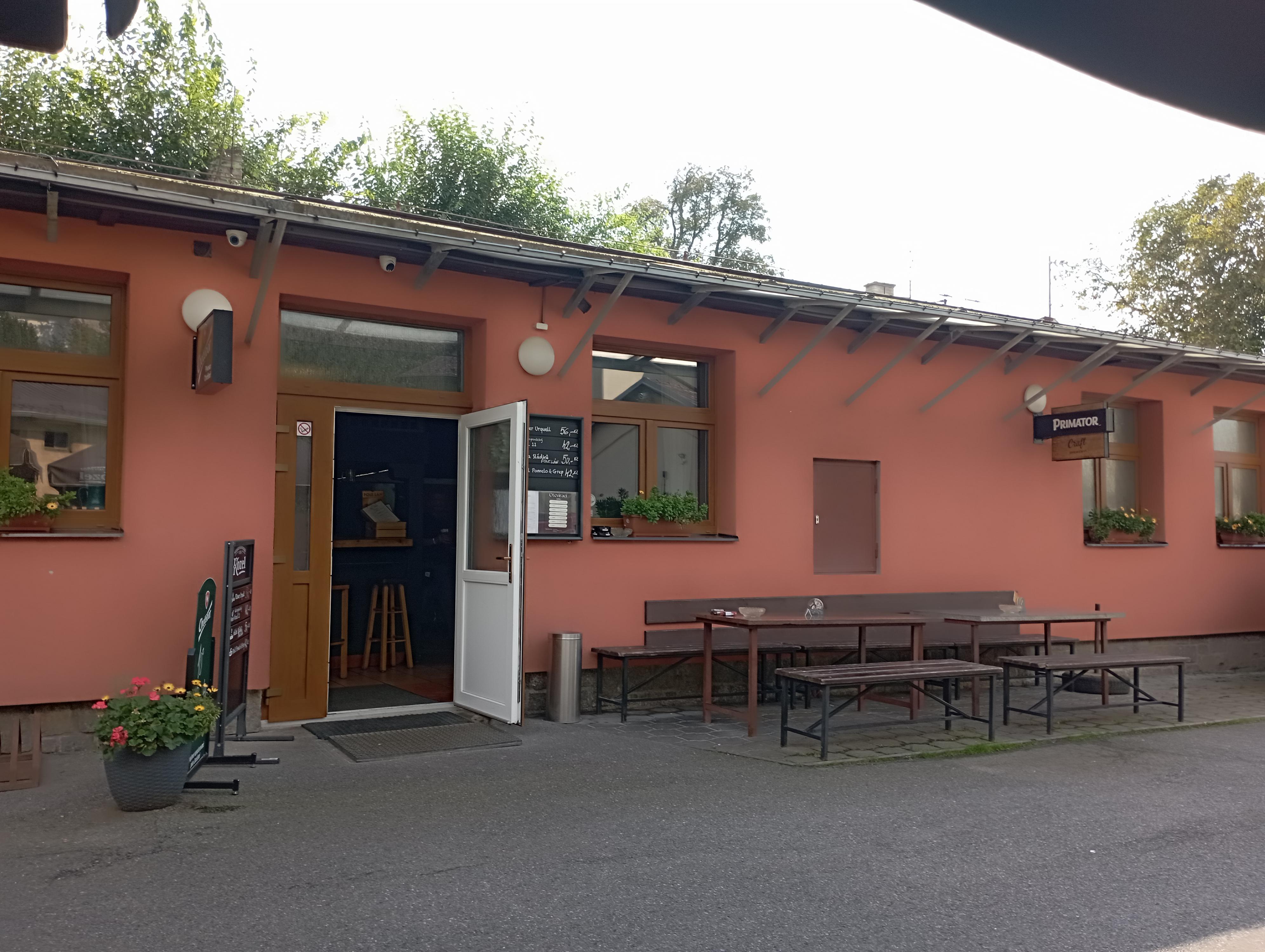 Restaurace U Kostela foto 2
