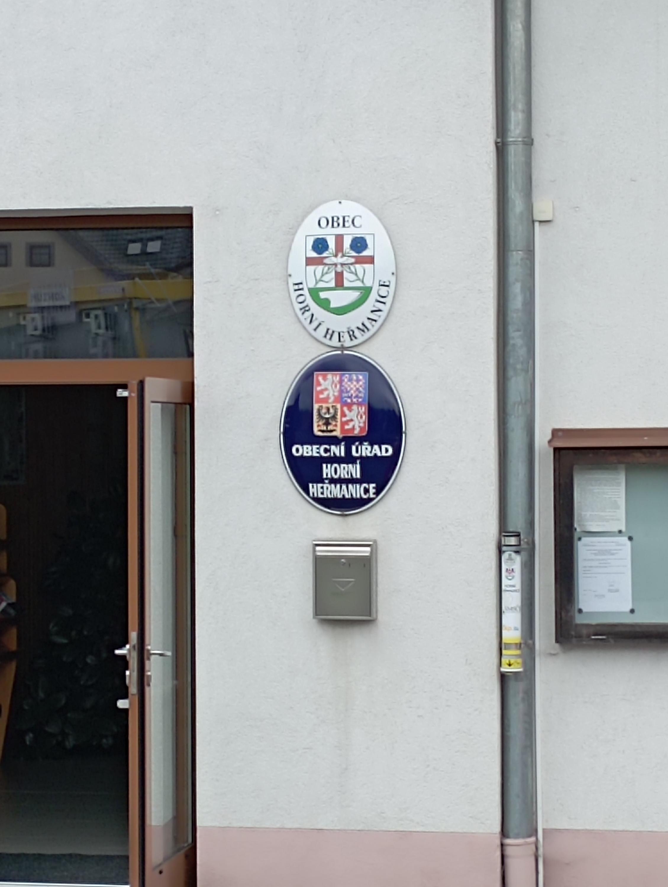 Horní Heřmanice - obecní úřad foto 2