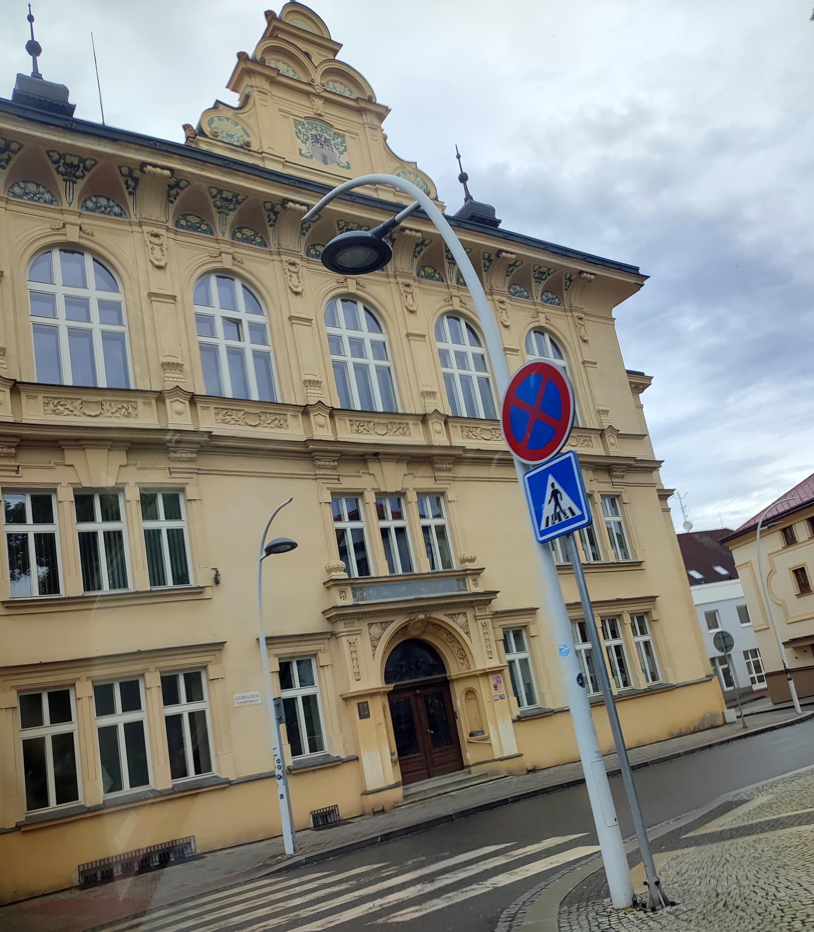Gymnázium Pierra de Coubertina, Tábor, Náměstí Františka Křižíka 860 foto 3