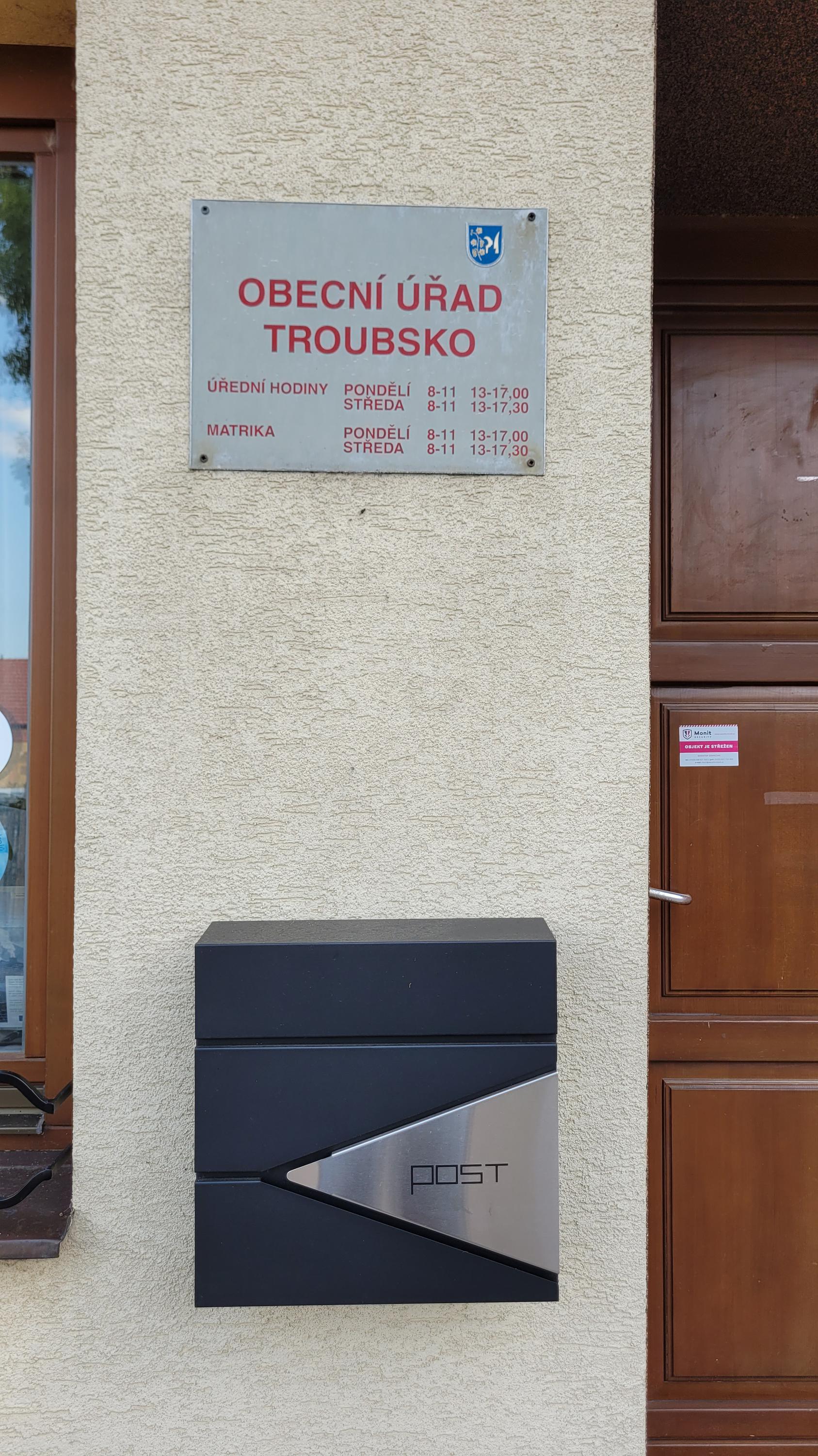 Troubsko - obecní úřad foto 3