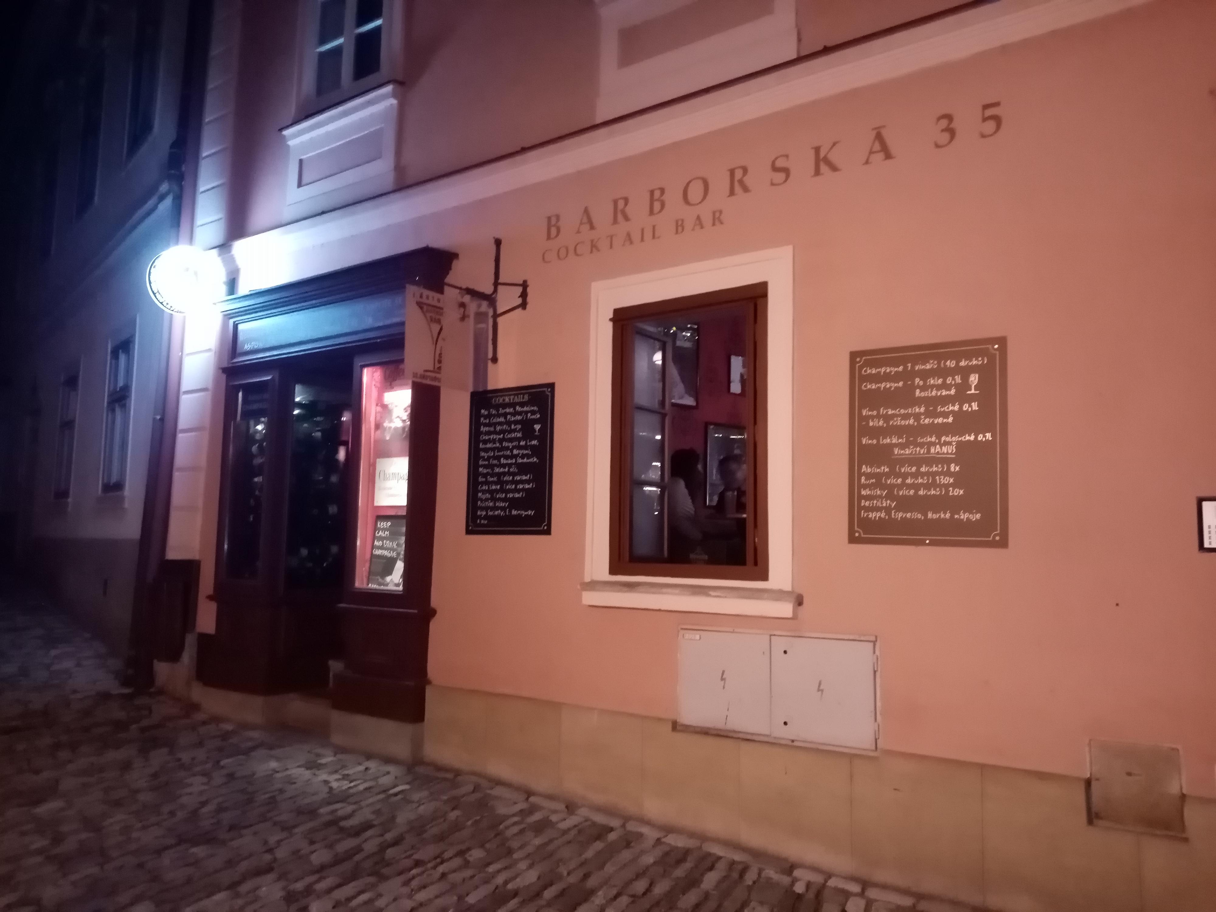 Barborská - cocktail and champagne bar foto 6
