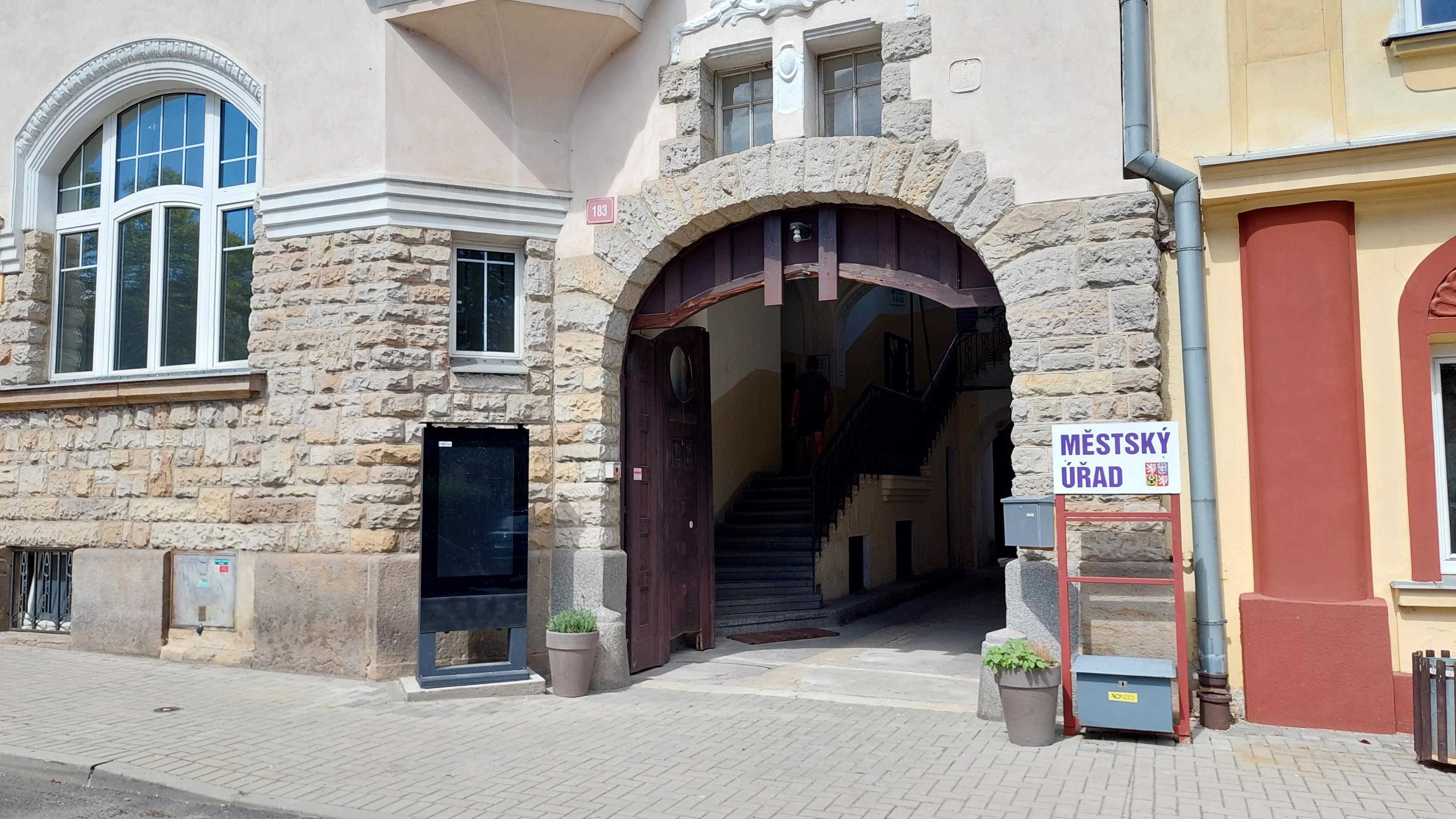 Chabařovice - městský úřad foto 6