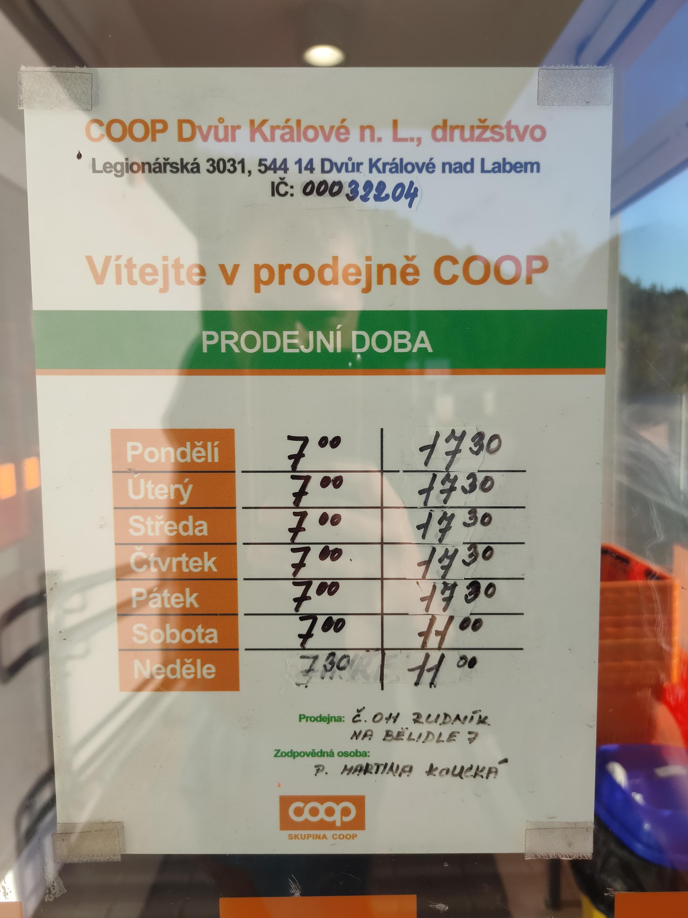 COOP Dvůr Králové n. L., družstvo foto 3