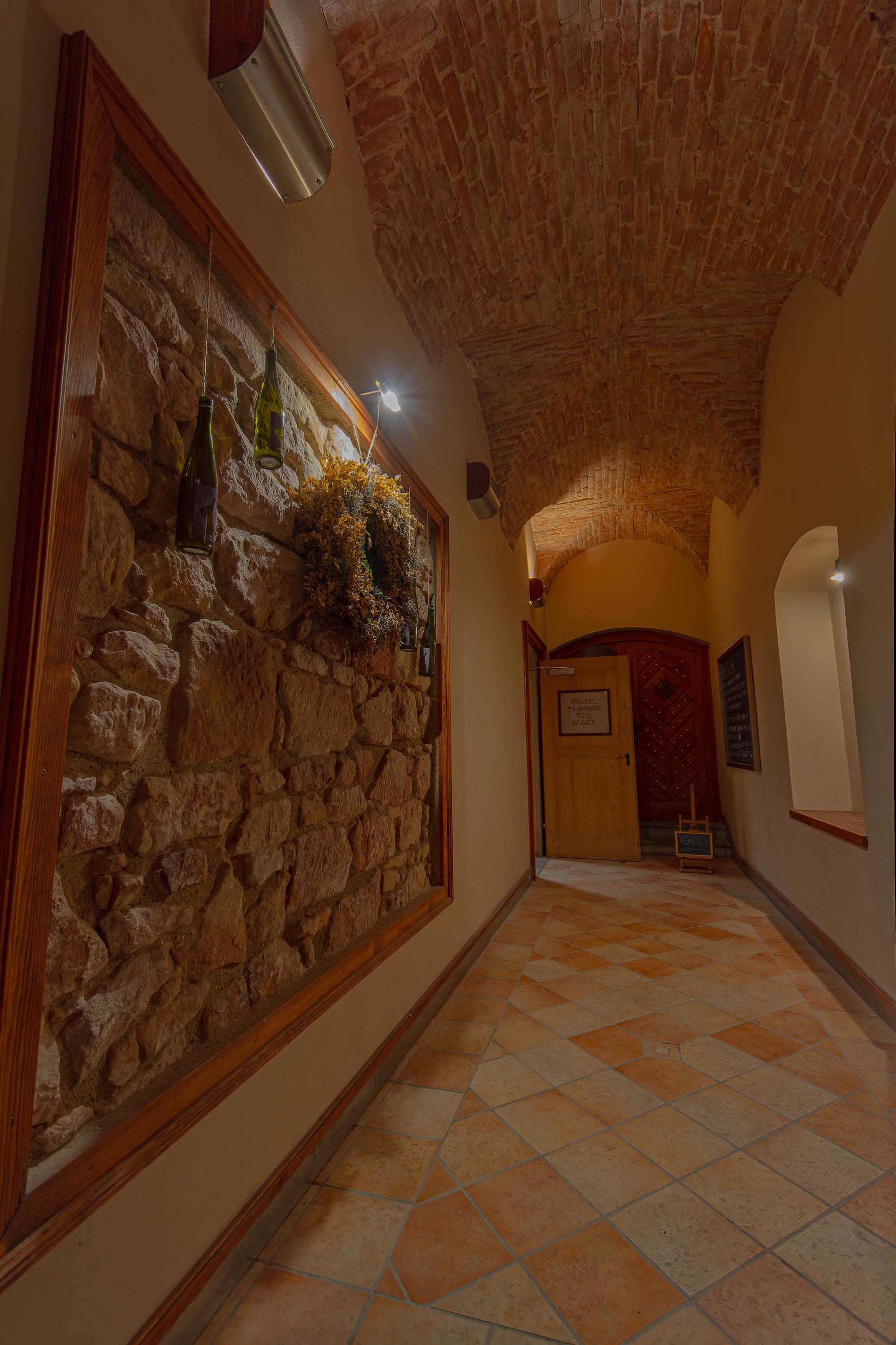 Zajíčkův vinný bar foto 4