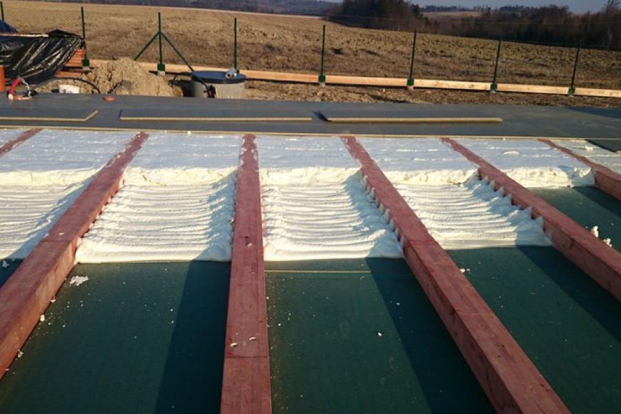 Zateplení PUR  pěnou