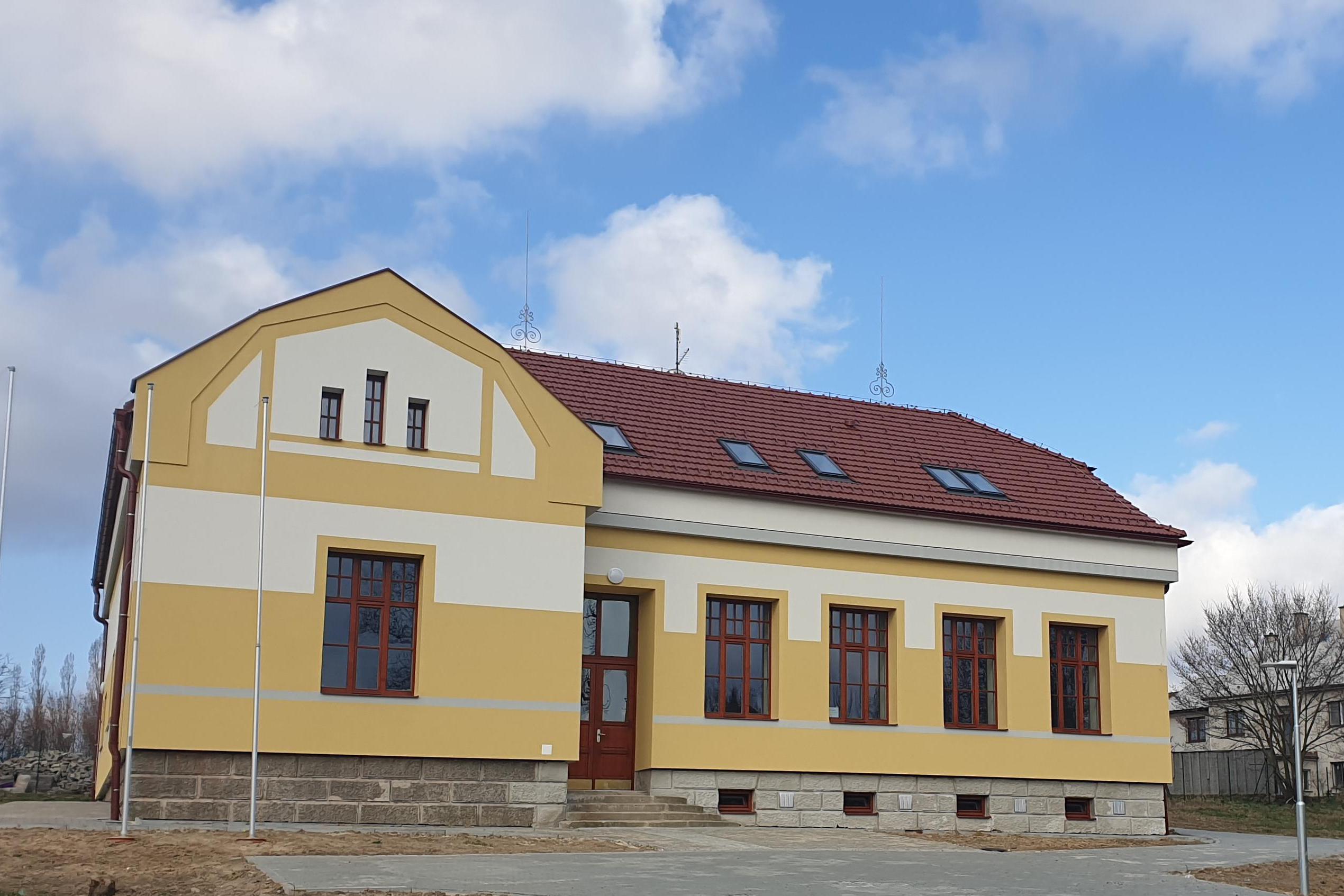 Klokočí - obecní úřad foto 1