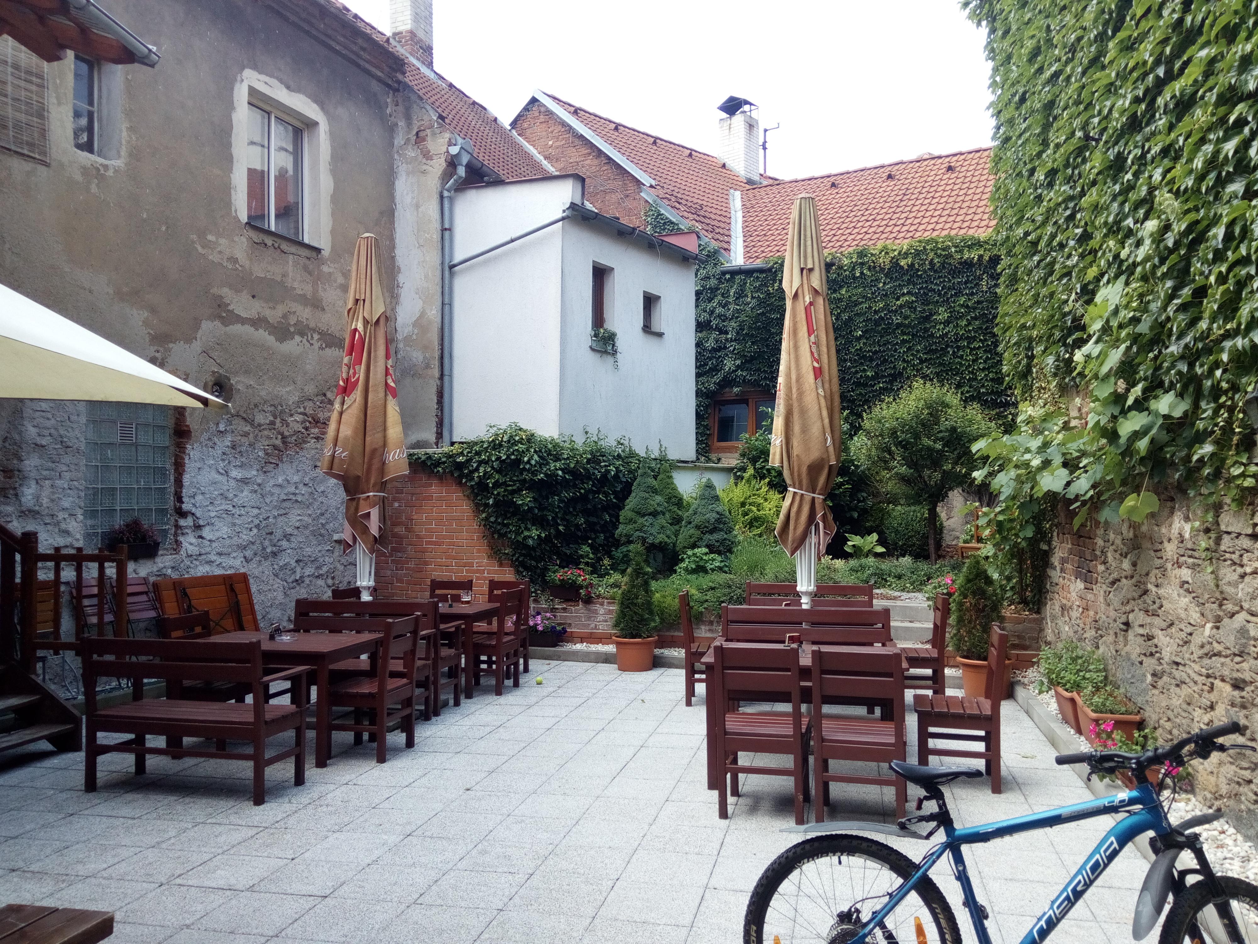 Pivnice Bílá růže foto 3
