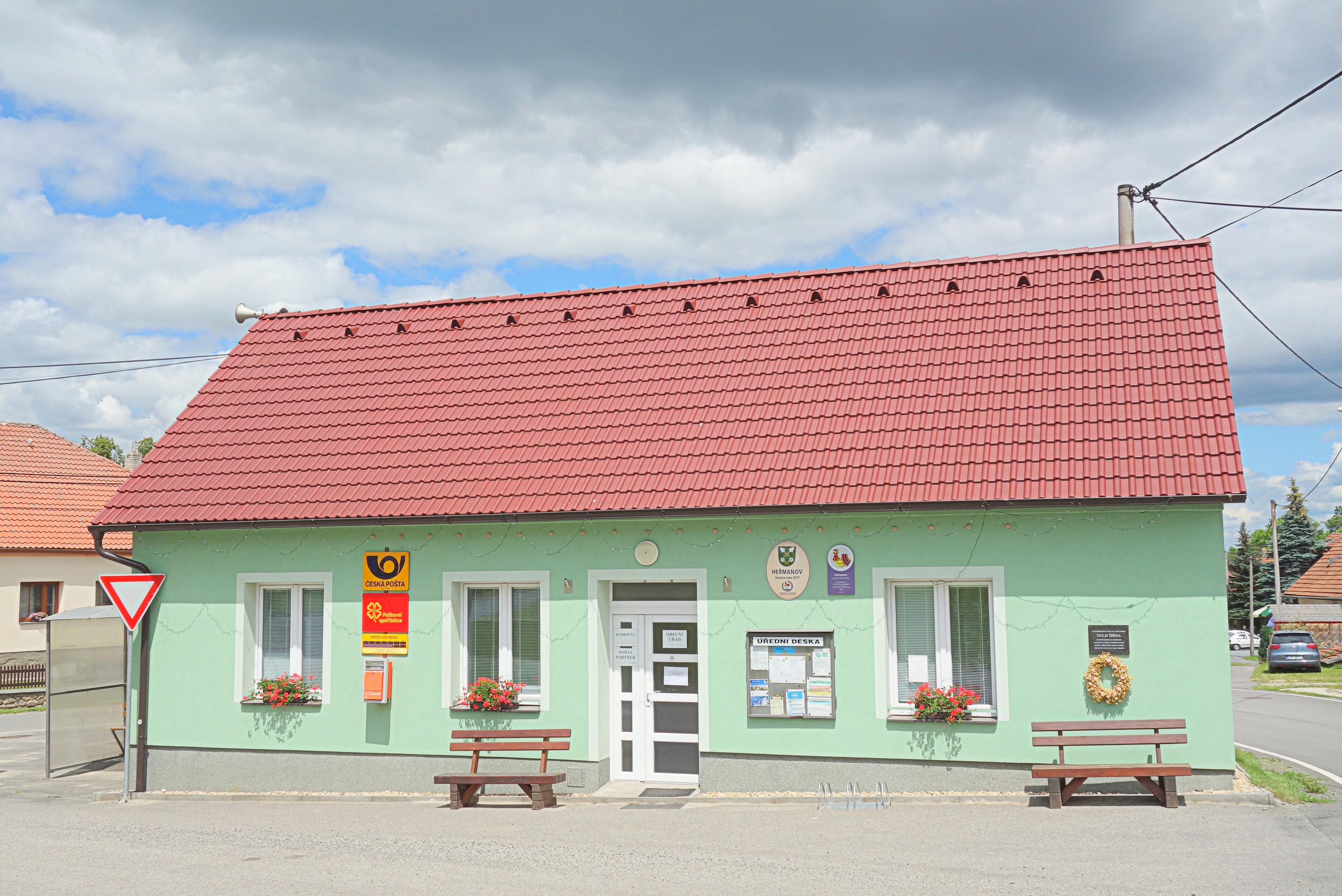 Heřmanov - obecní úřad foto 3