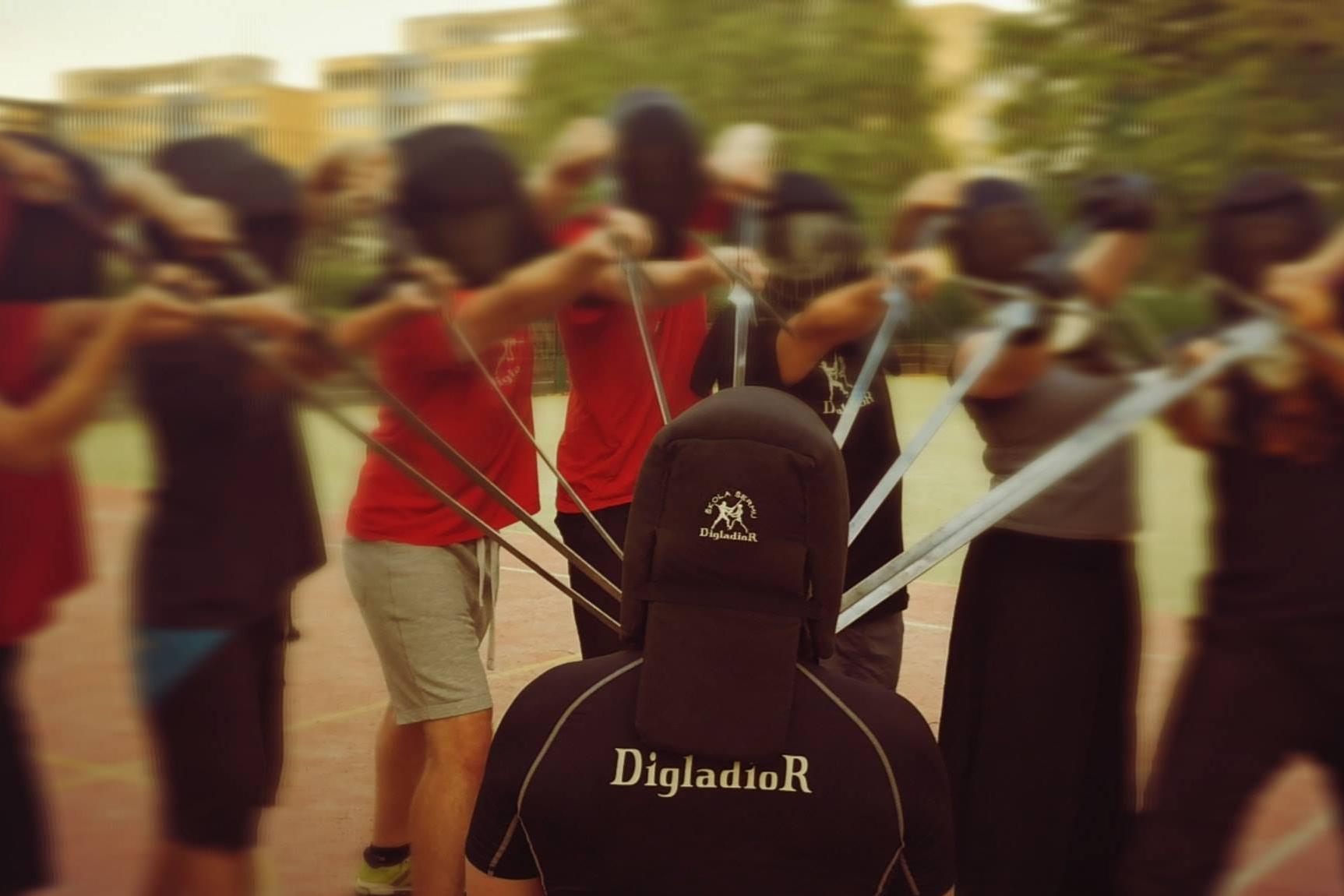 Digladior - škola šermu
