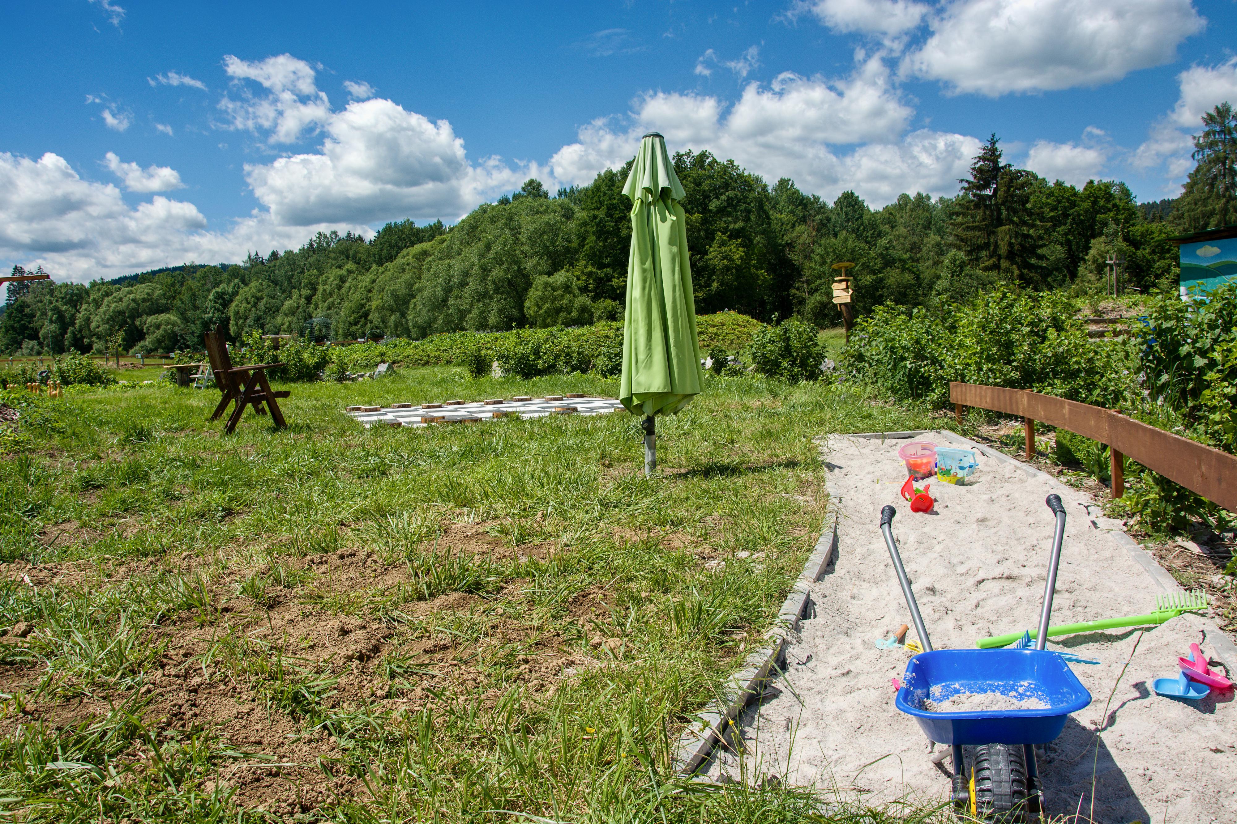 Pastvina: Jedlý park a Minizoo foto 4