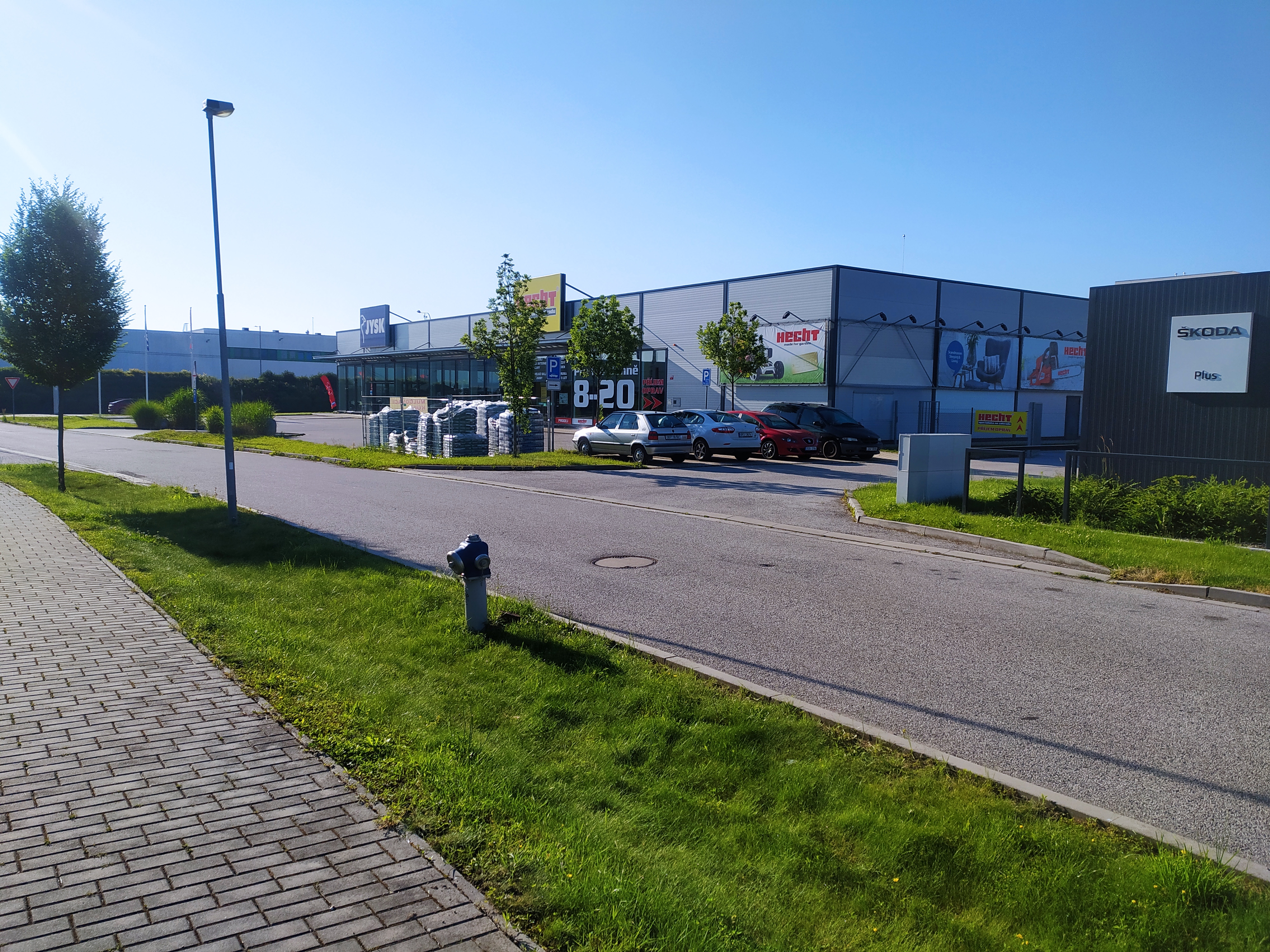 HECHT - specialista na zahradu foto 5