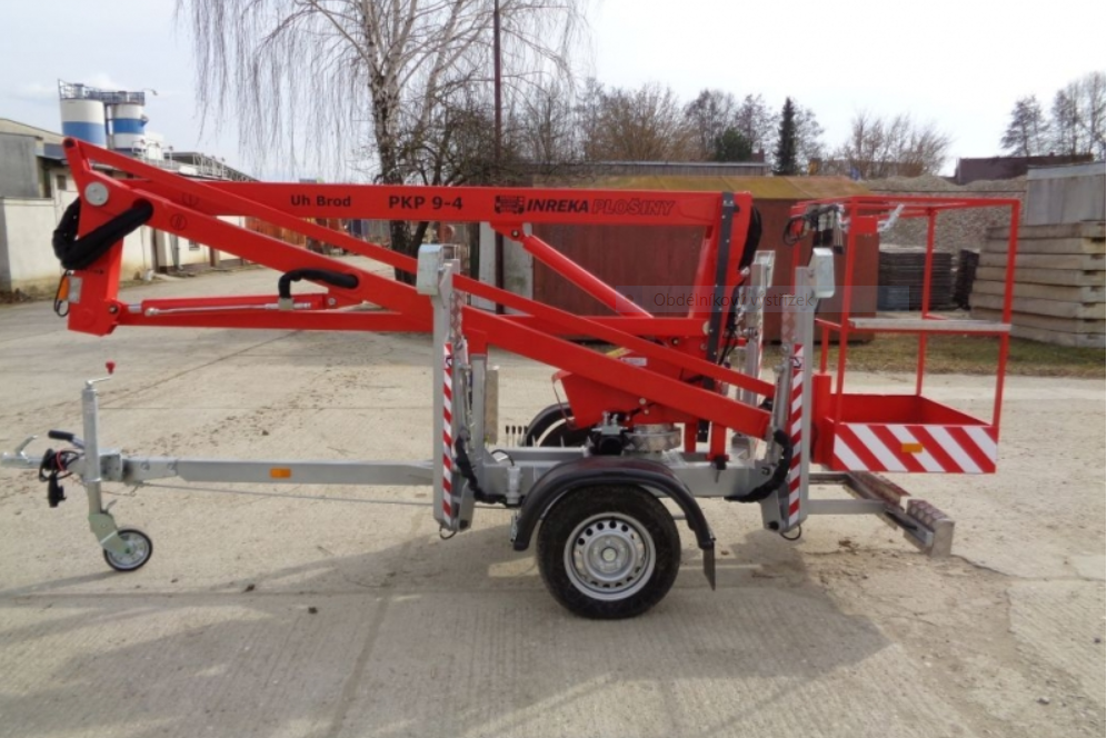 Přívěsná pracovní plošina PKP 9-4