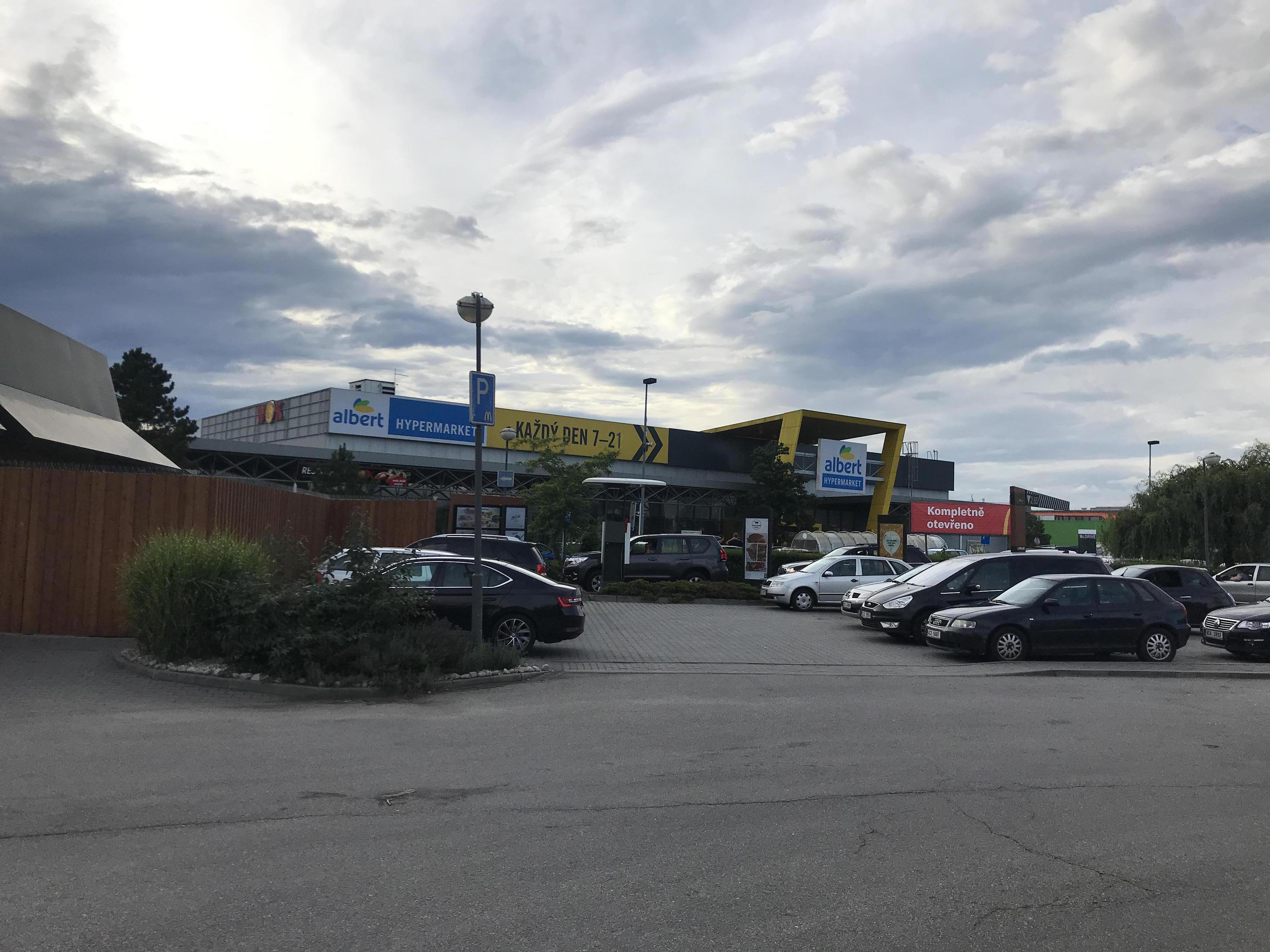 Albert Hypermarket foto 3