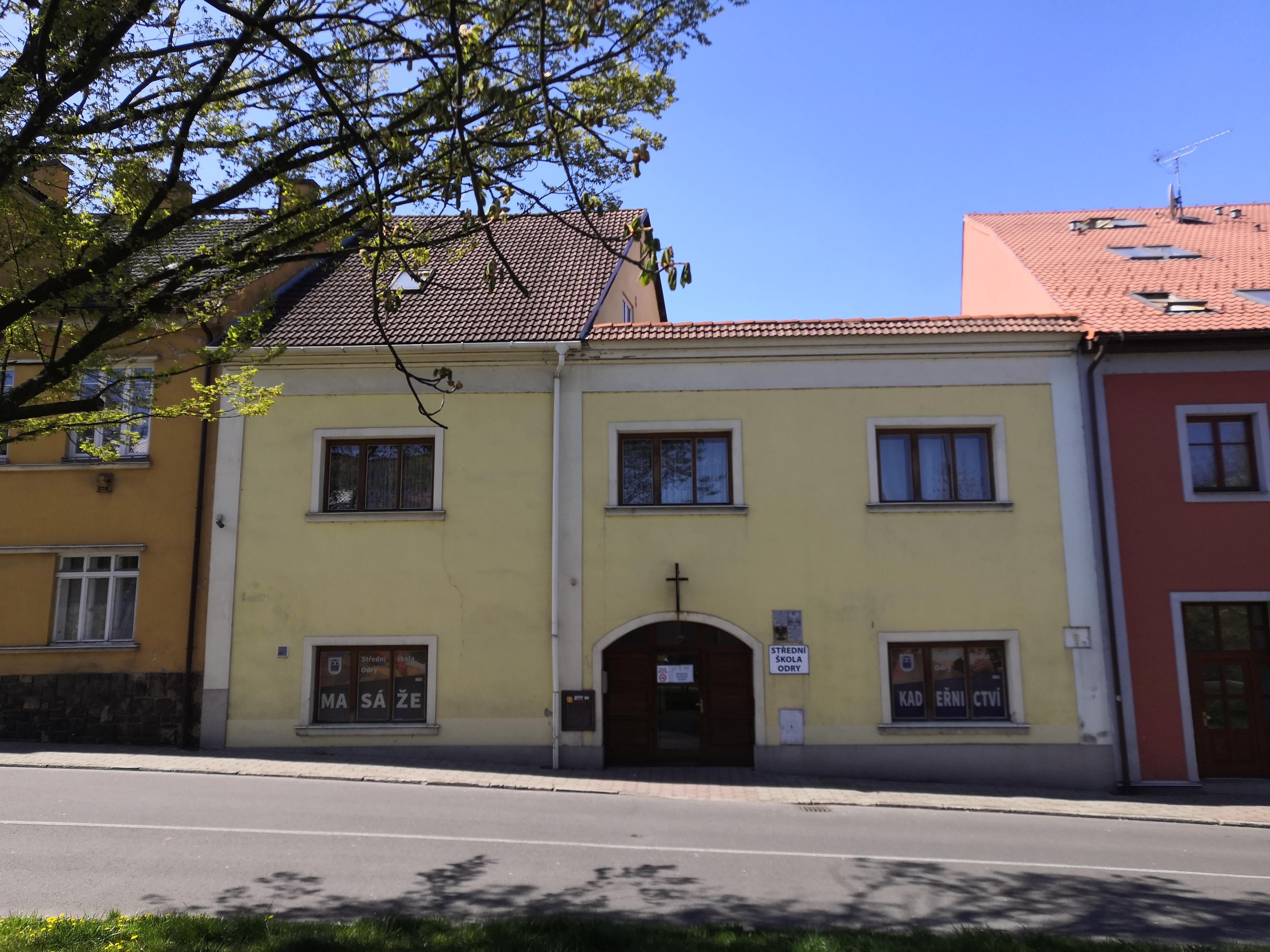 Střední škola, Odry