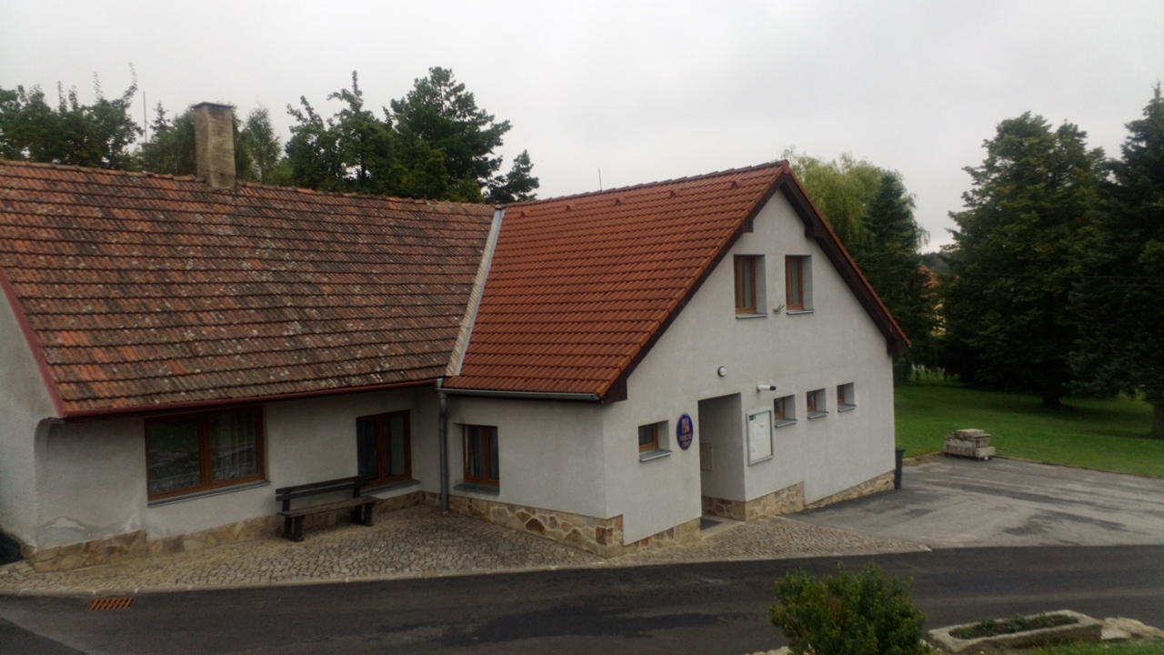 Hostětice - obecní úřad foto 2