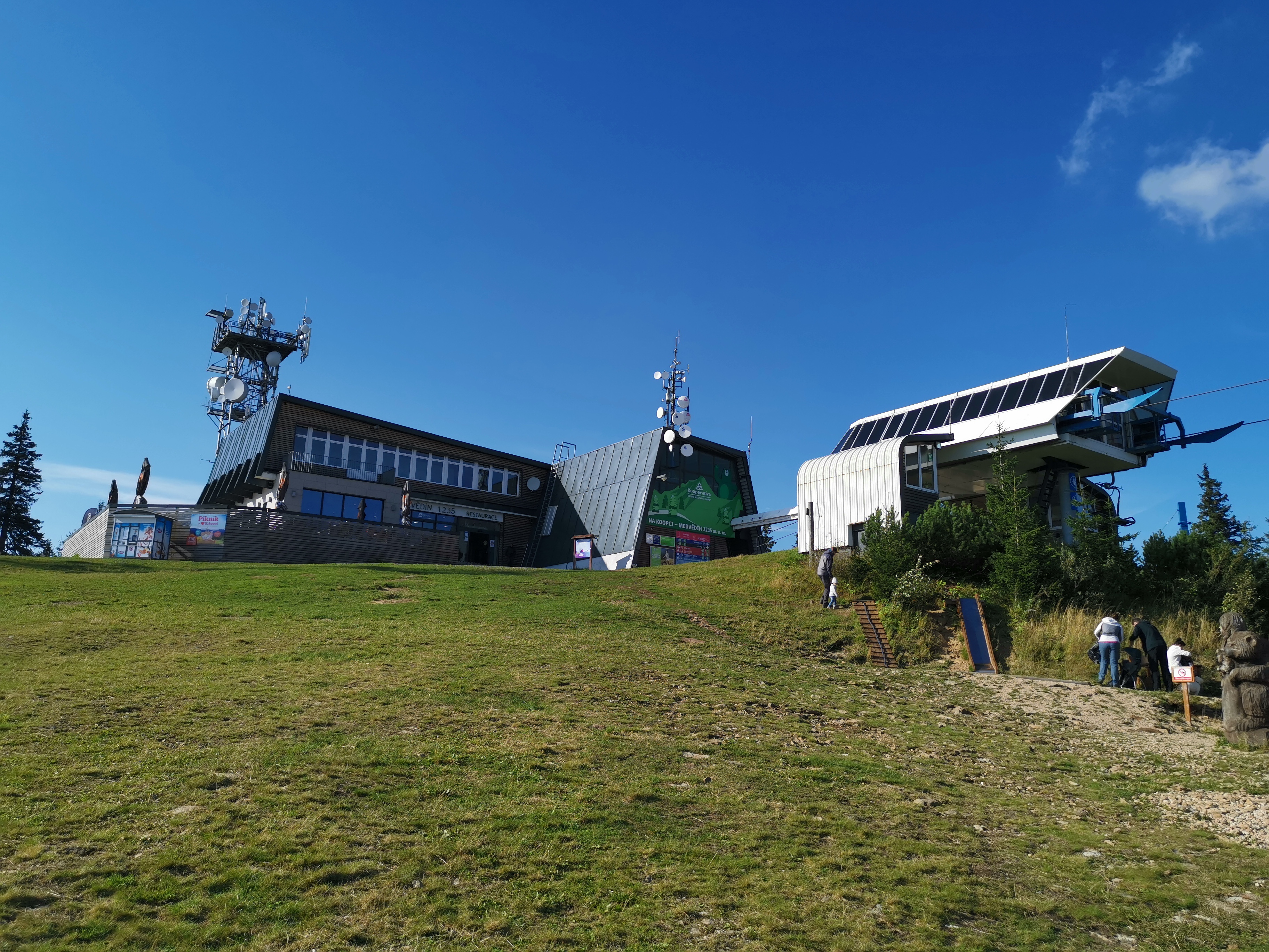 Restaurace Medvědín 1235 m foto 4