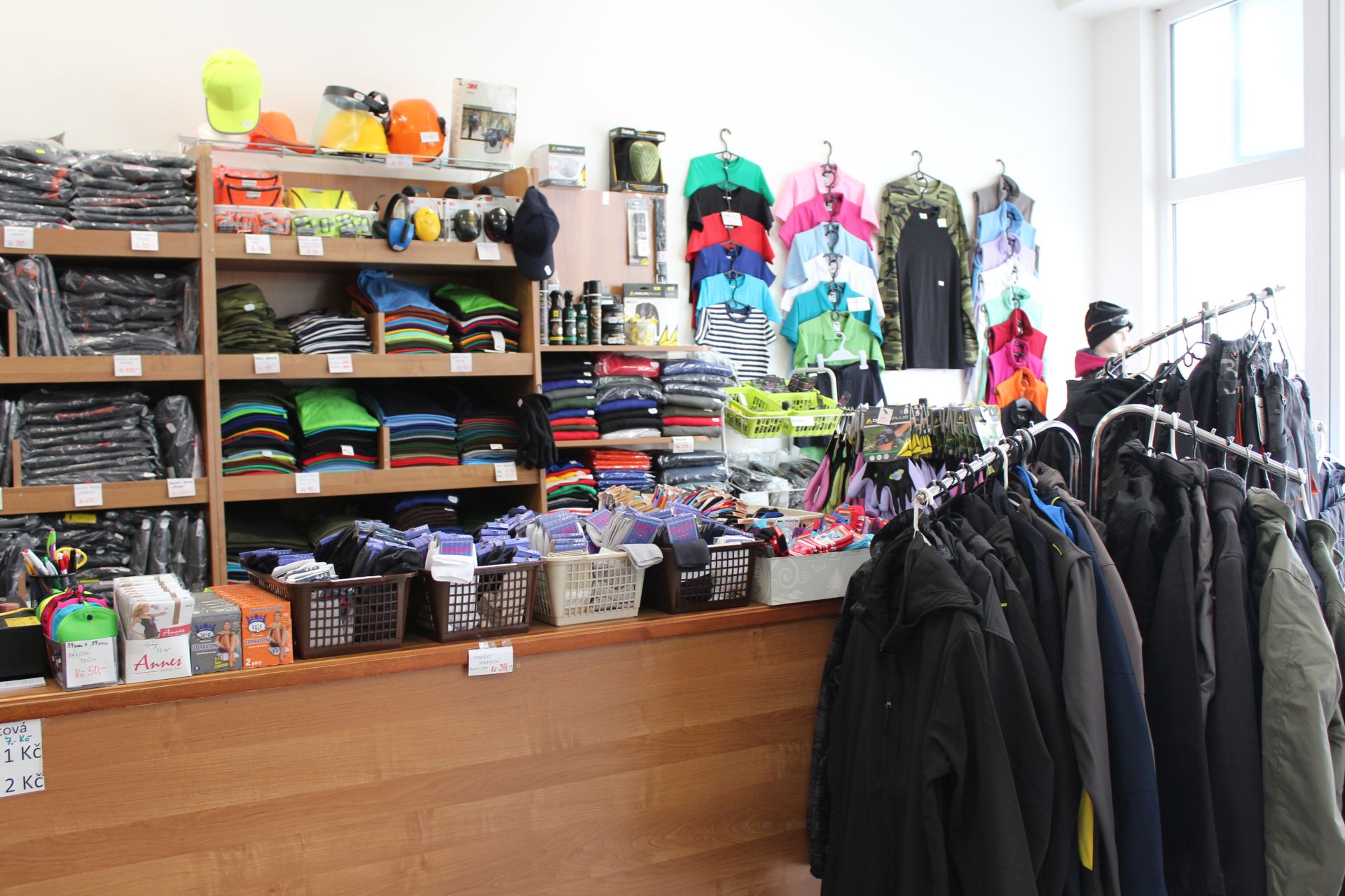 Pracovní a volnočasové oděvy a obuv Alena foto 2