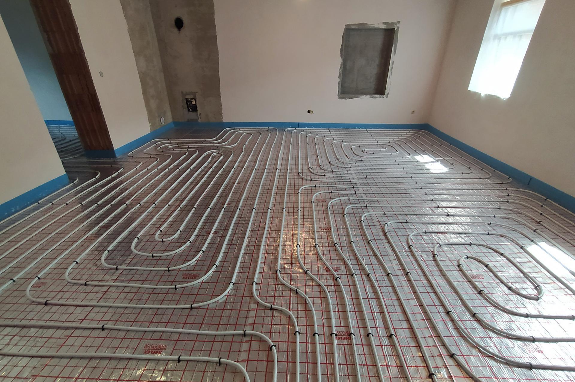 NEVŠÍMAL - voda, topení, revize