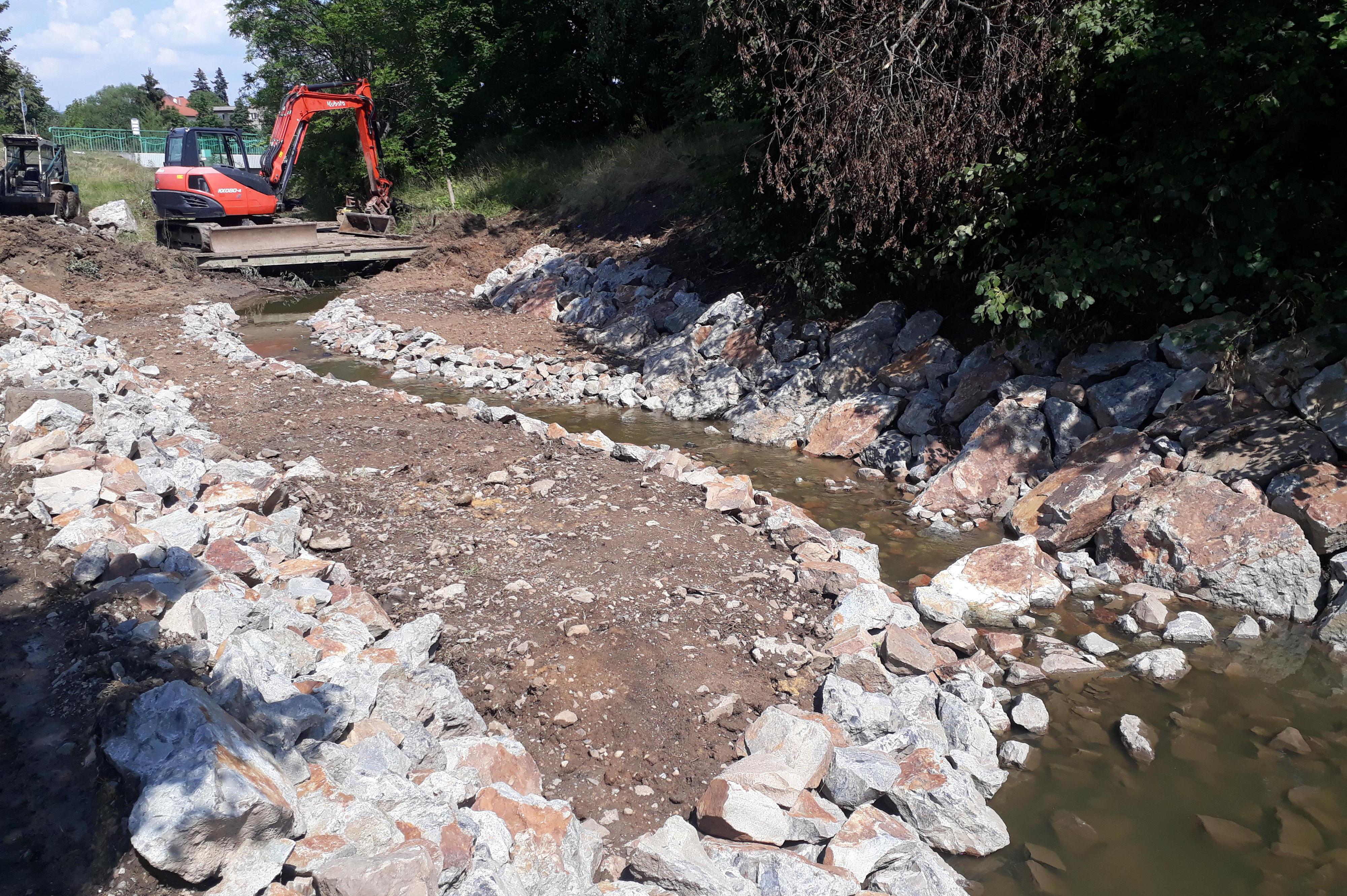 STAVBY - KAMENICTVÍ, s.r.o.