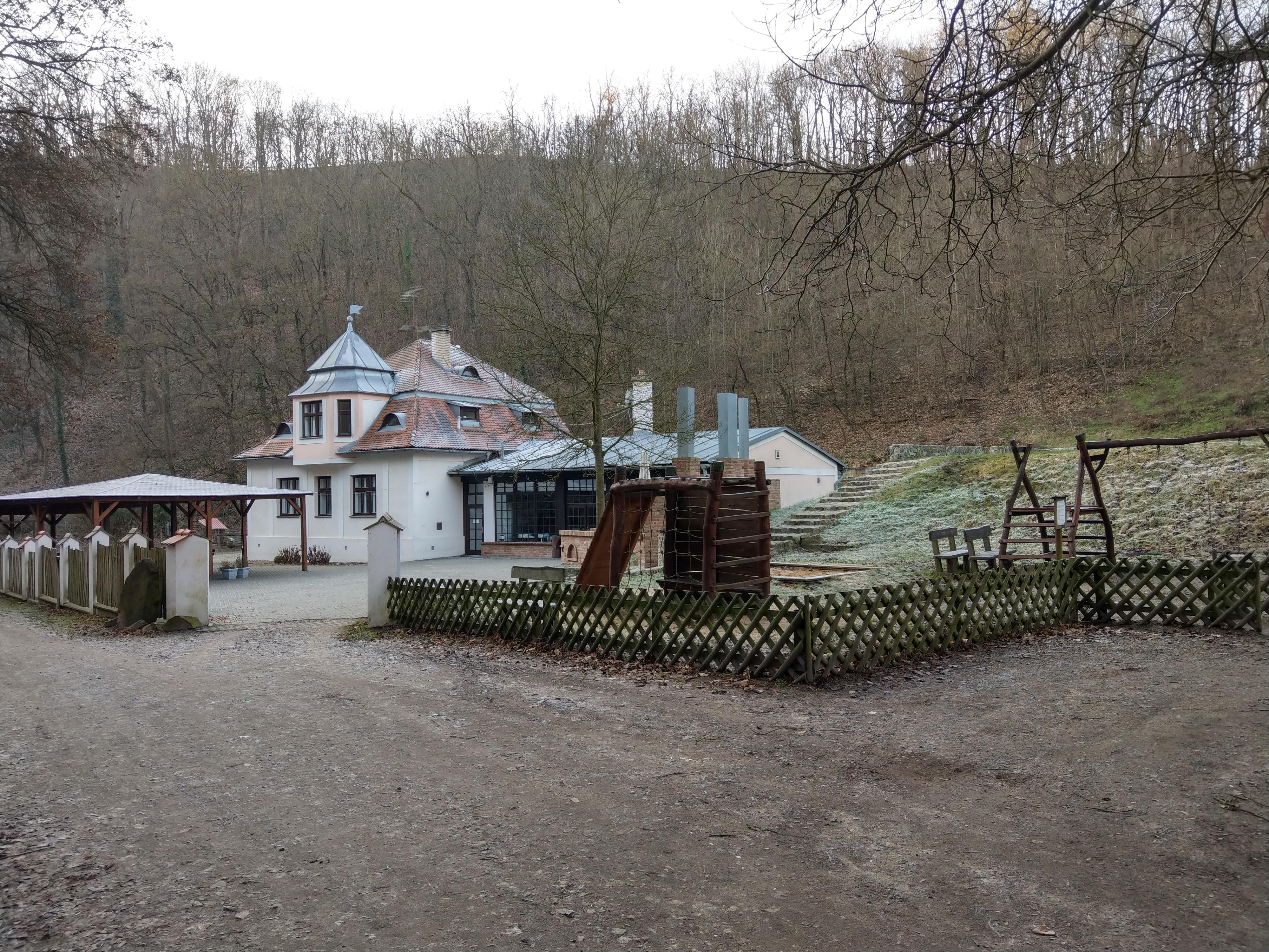 Restaurace Spálený Mlýn foto 4
