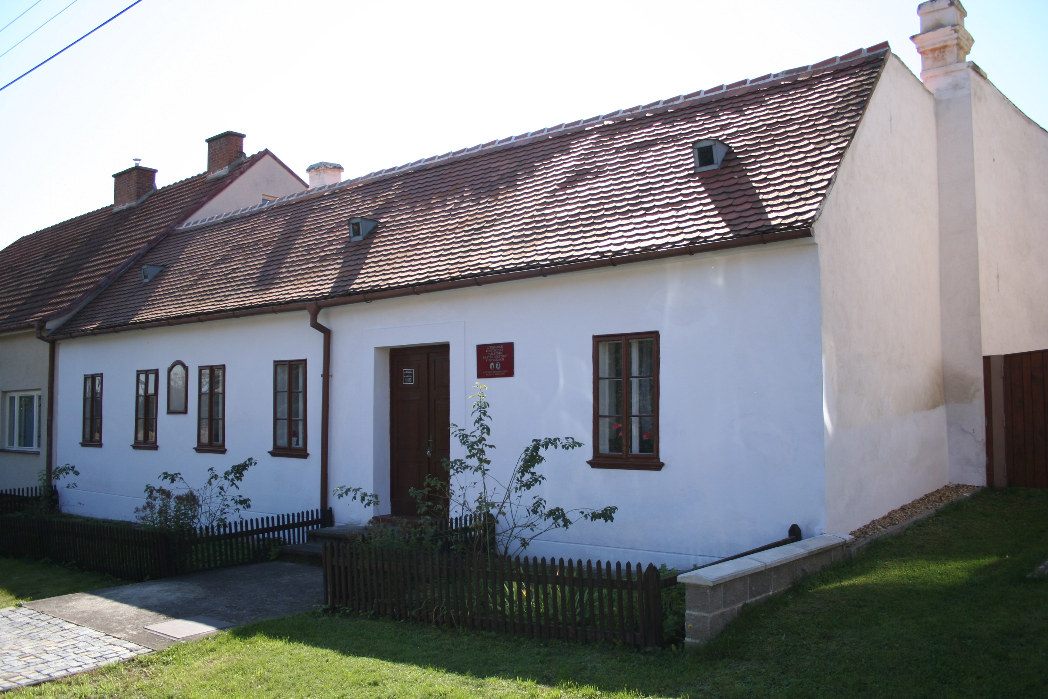 Památník bratří Mrštíků foto 2