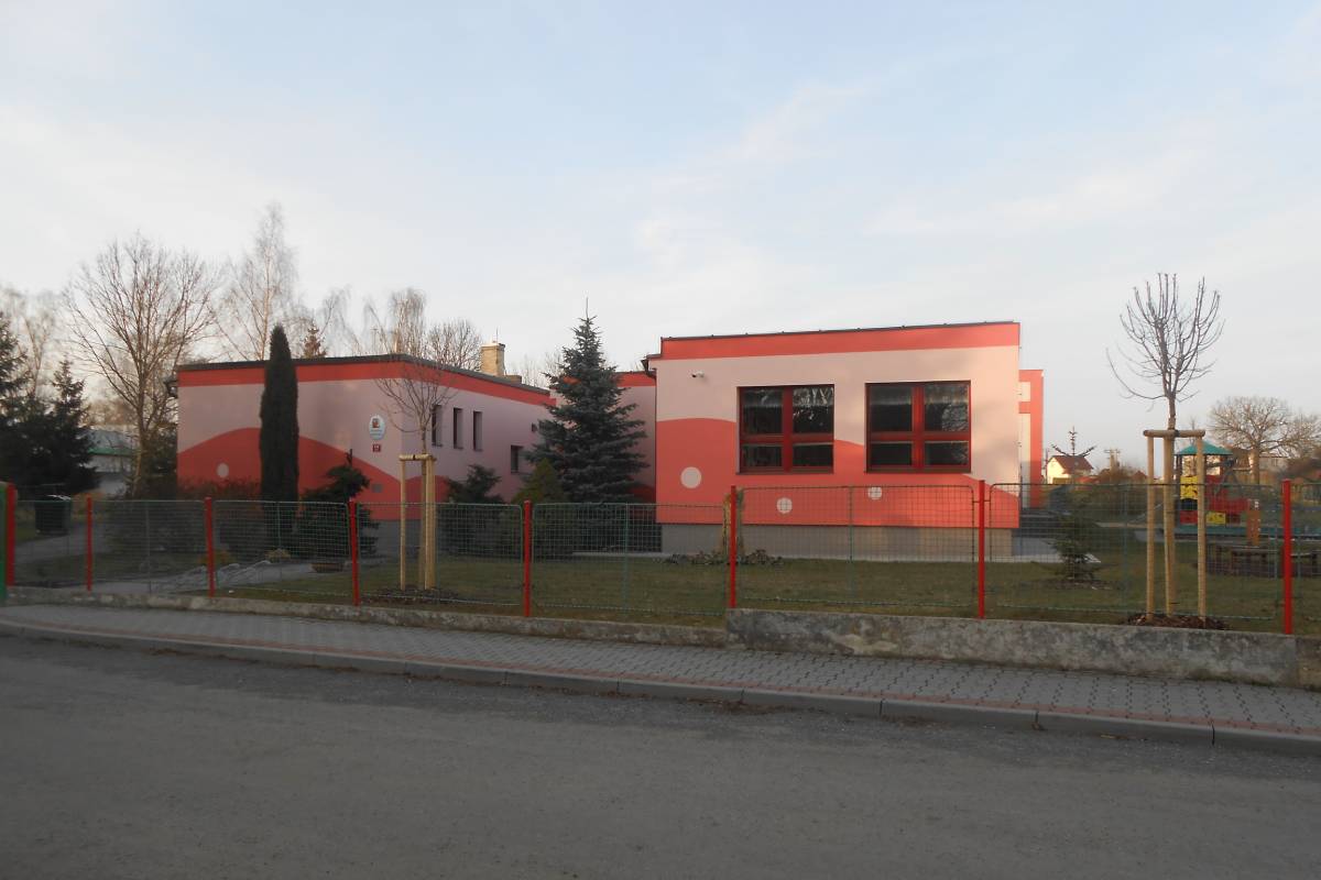 Základní škola a Mateřská škola Tábor-Měšice, Míkova 64
