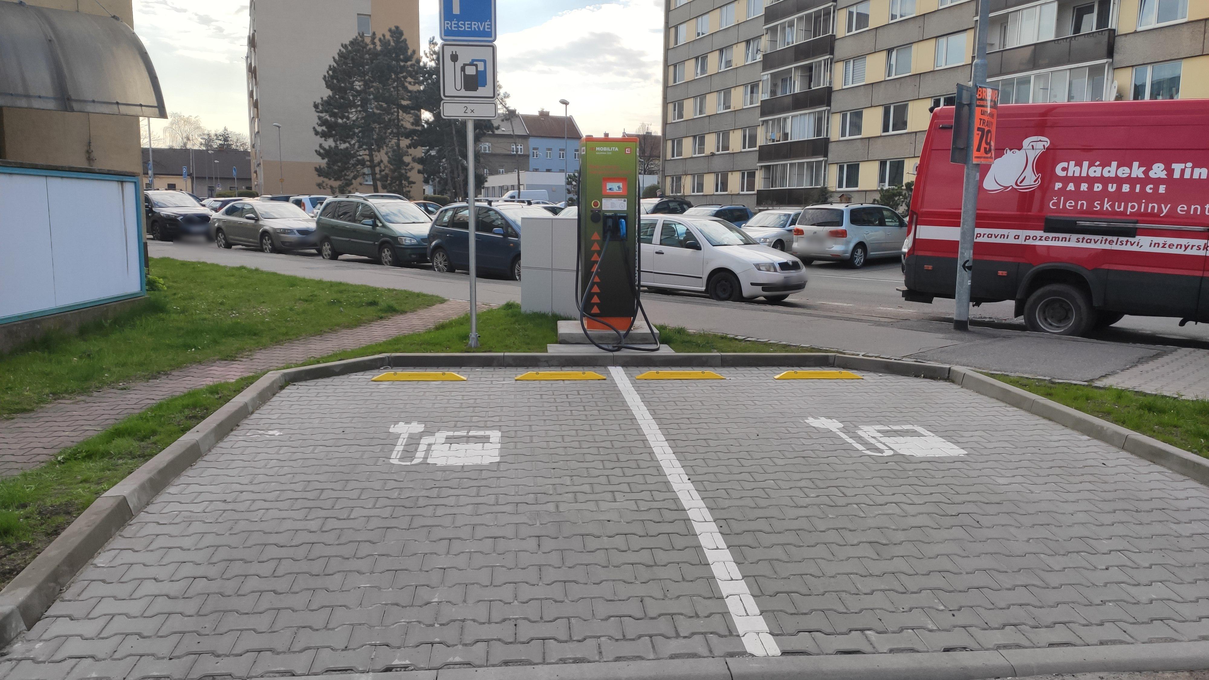 Nabíjecí stanice ČEZ foto 3