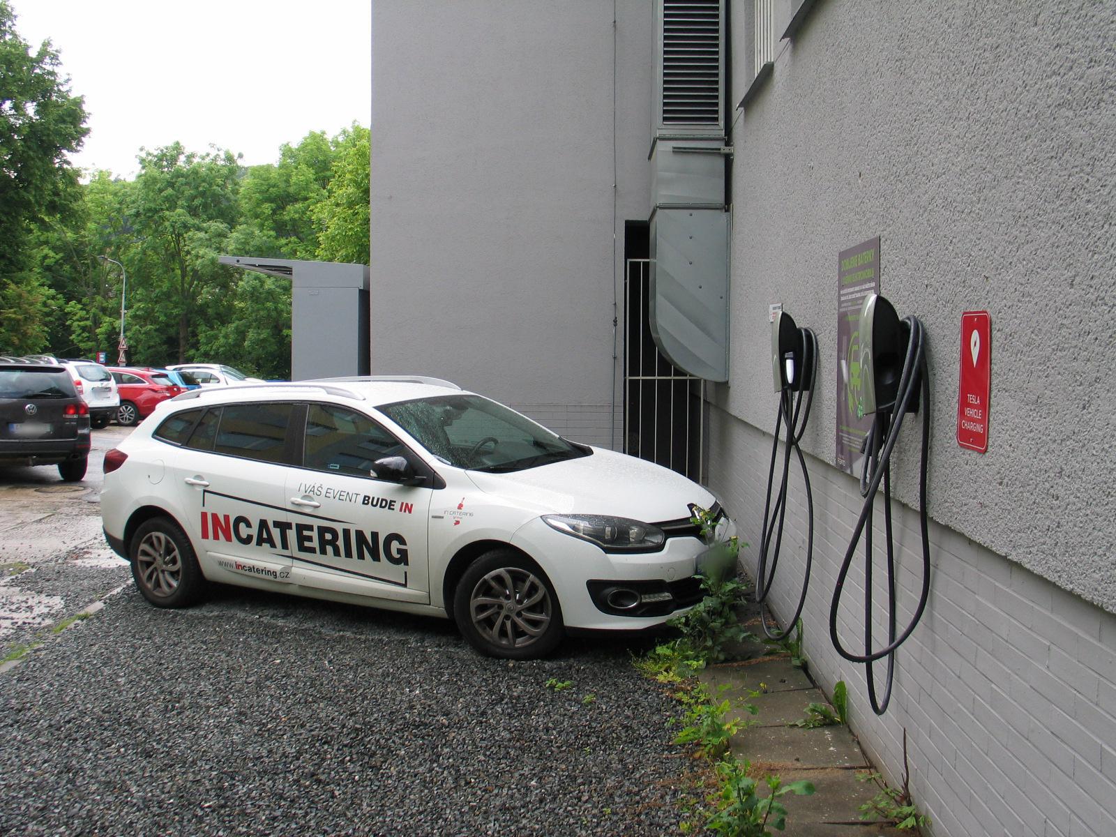 Tesla Destination Charger foto 2