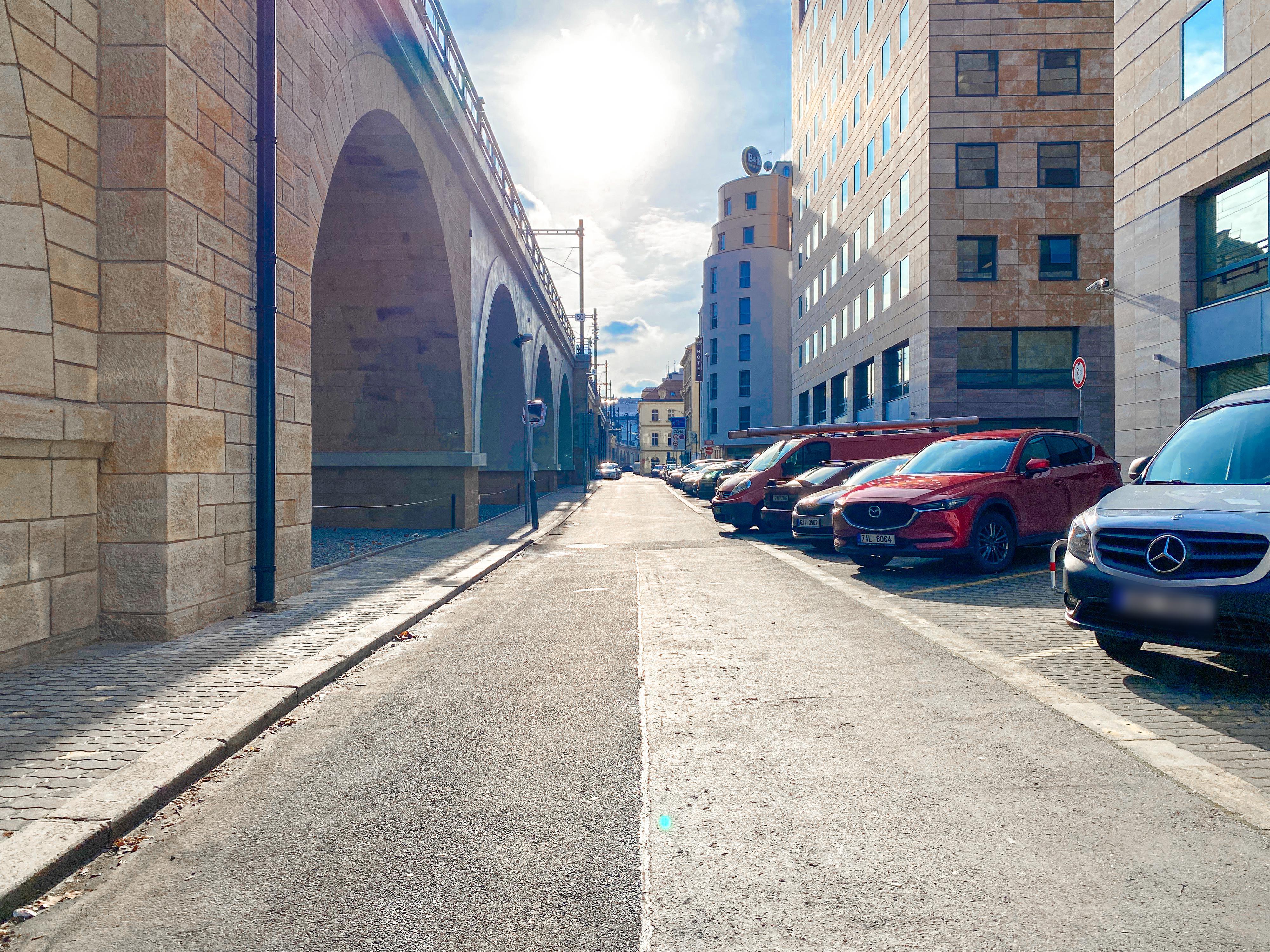 MR.PARKIT - Parking IBC Pobřežní foto 3