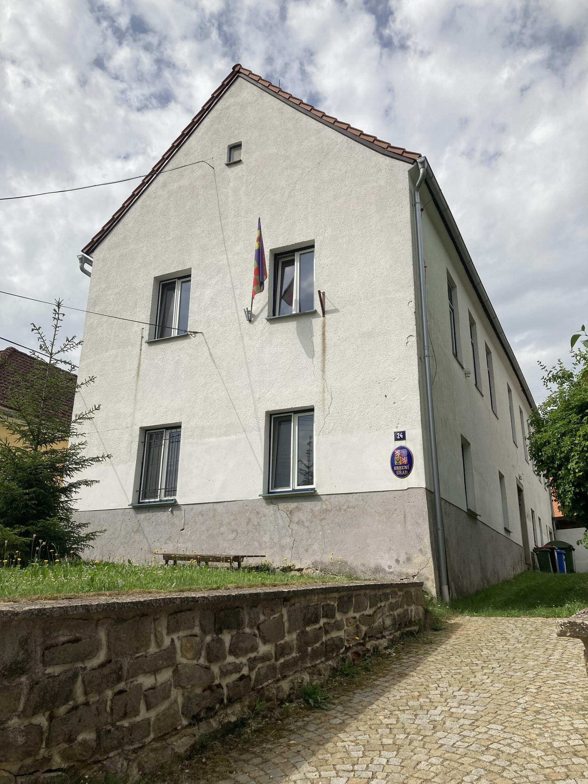 Kostelní Myslová - obecní úřad foto 2