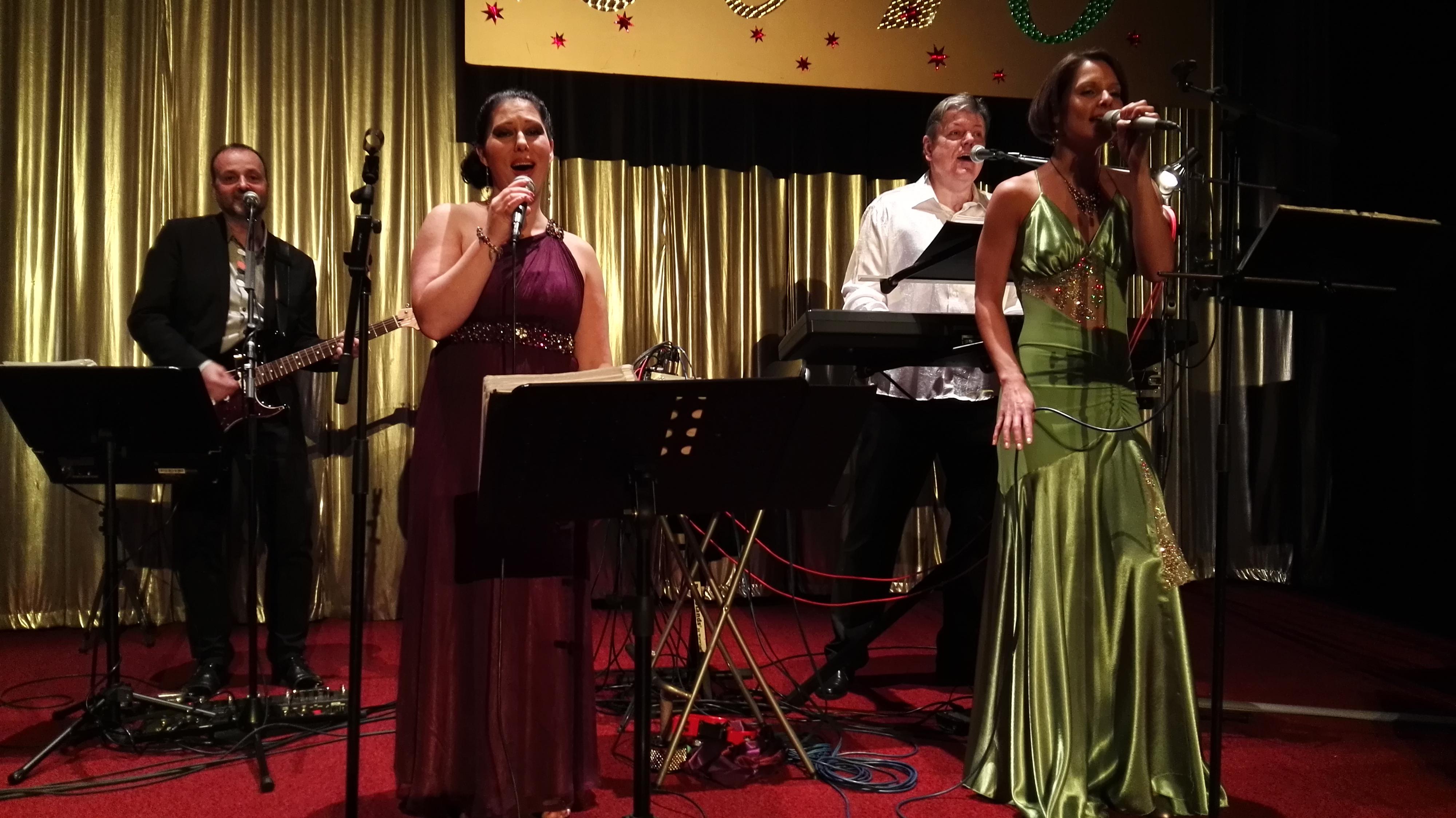 Hudební skupina Fragment Band foto 4