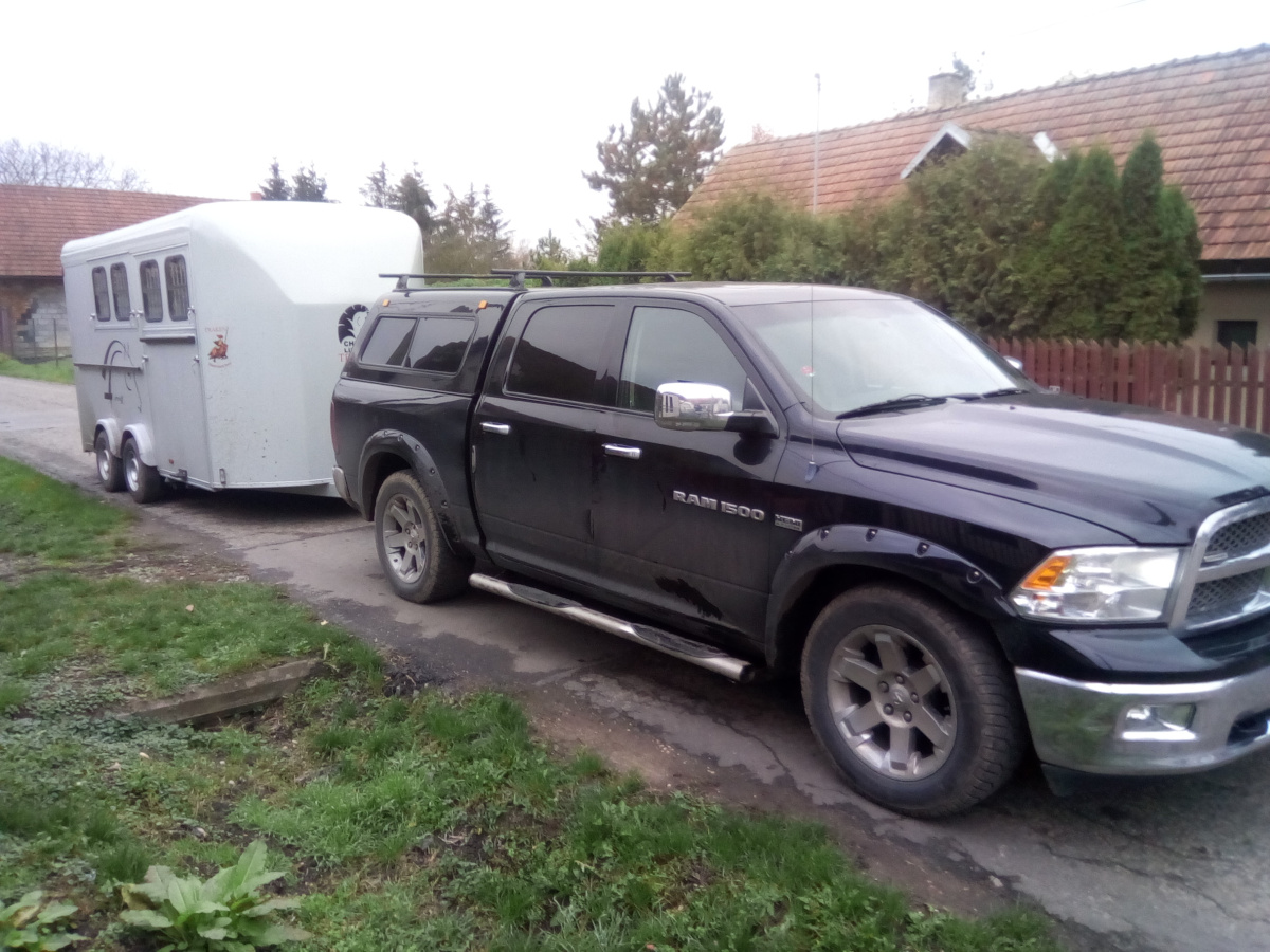 Petr Novák - Traken