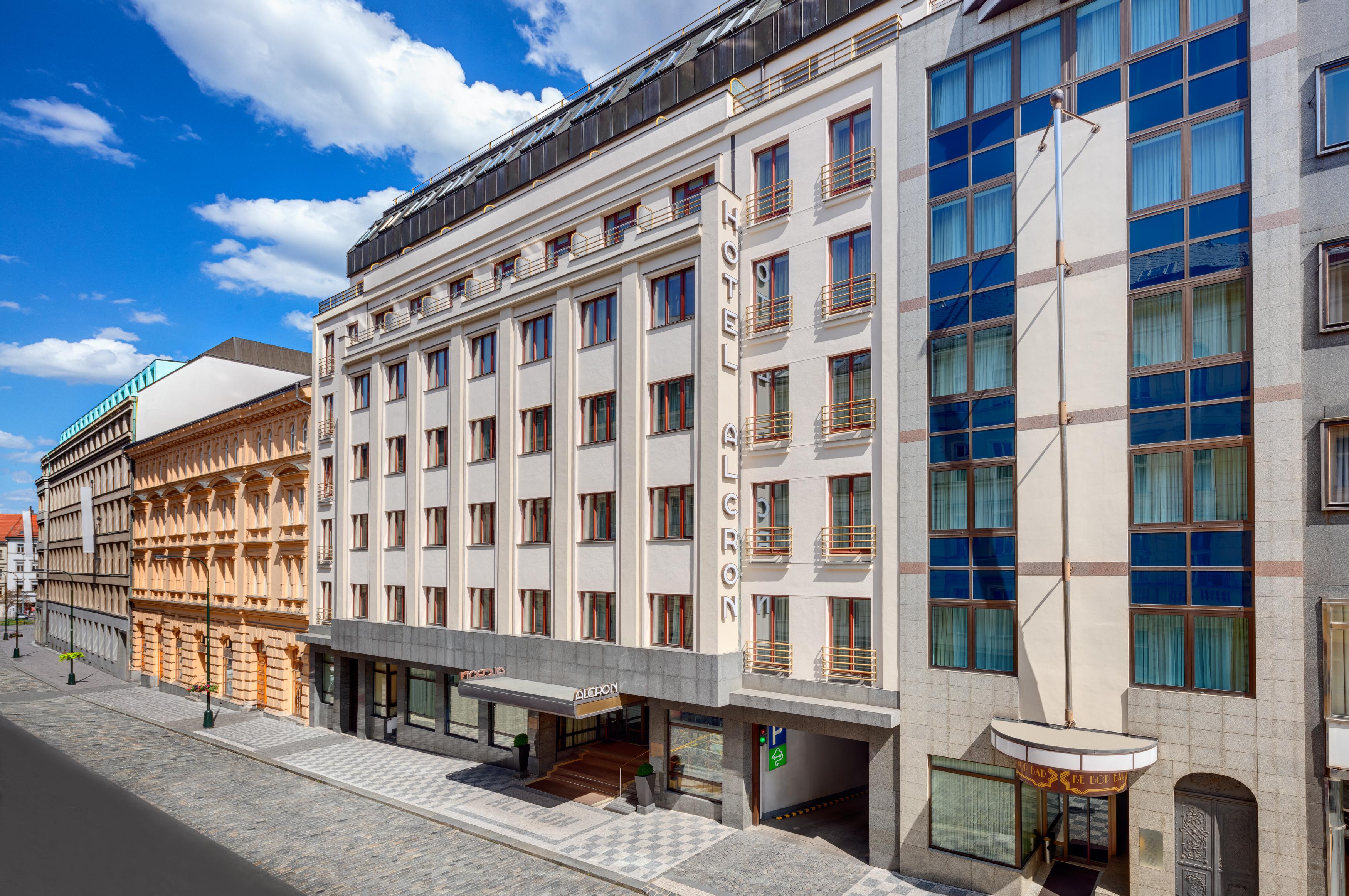 CROWN-WSF, spol. s r.o.