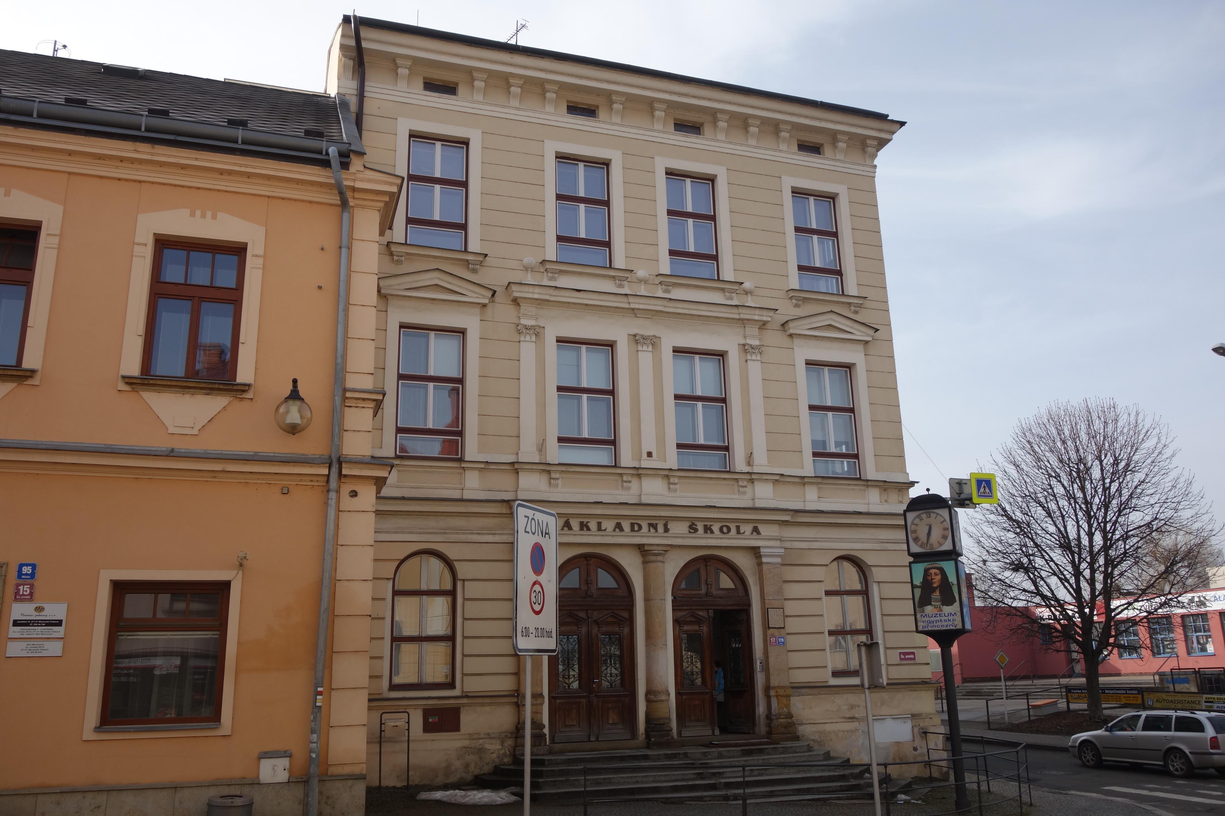 ZŠ Moravská Třebová, Čs. armády foto 2