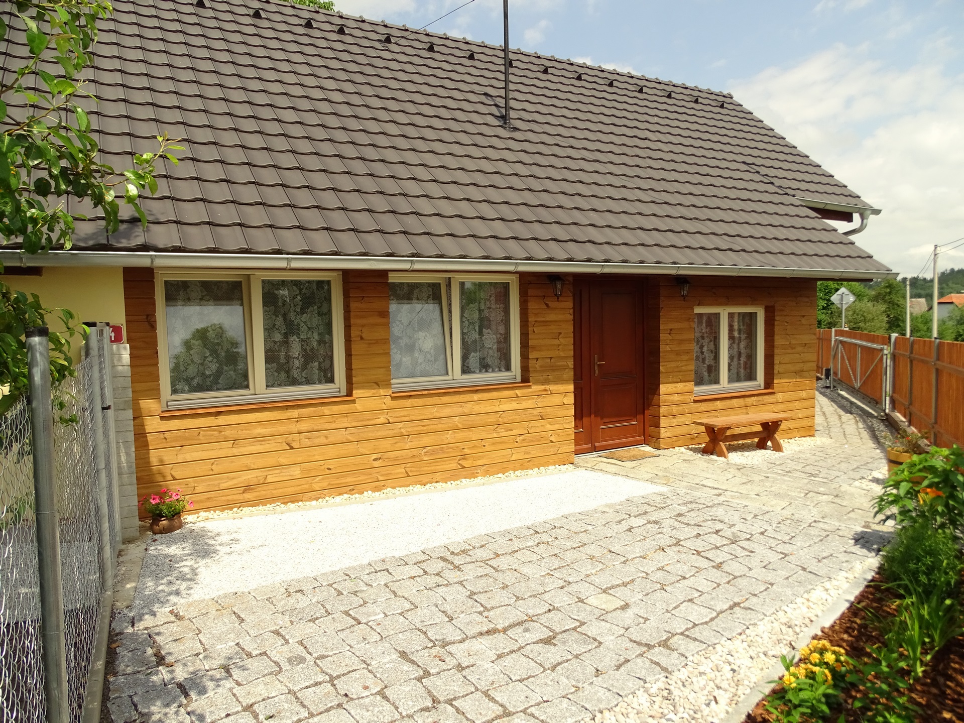 ZAHRÁDECKÝ DVŮR foto 3